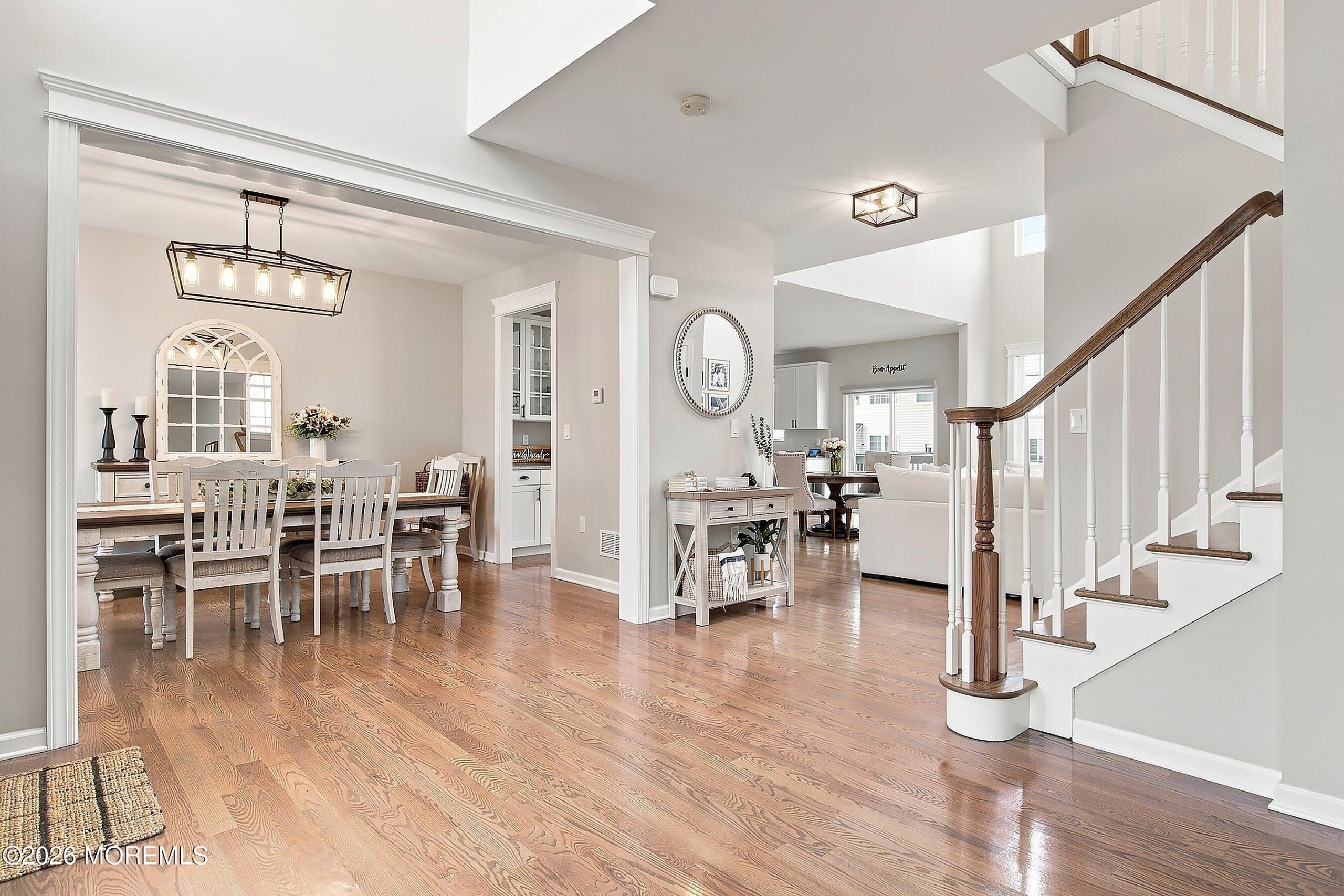 909 Englemere Boulevard Image 3