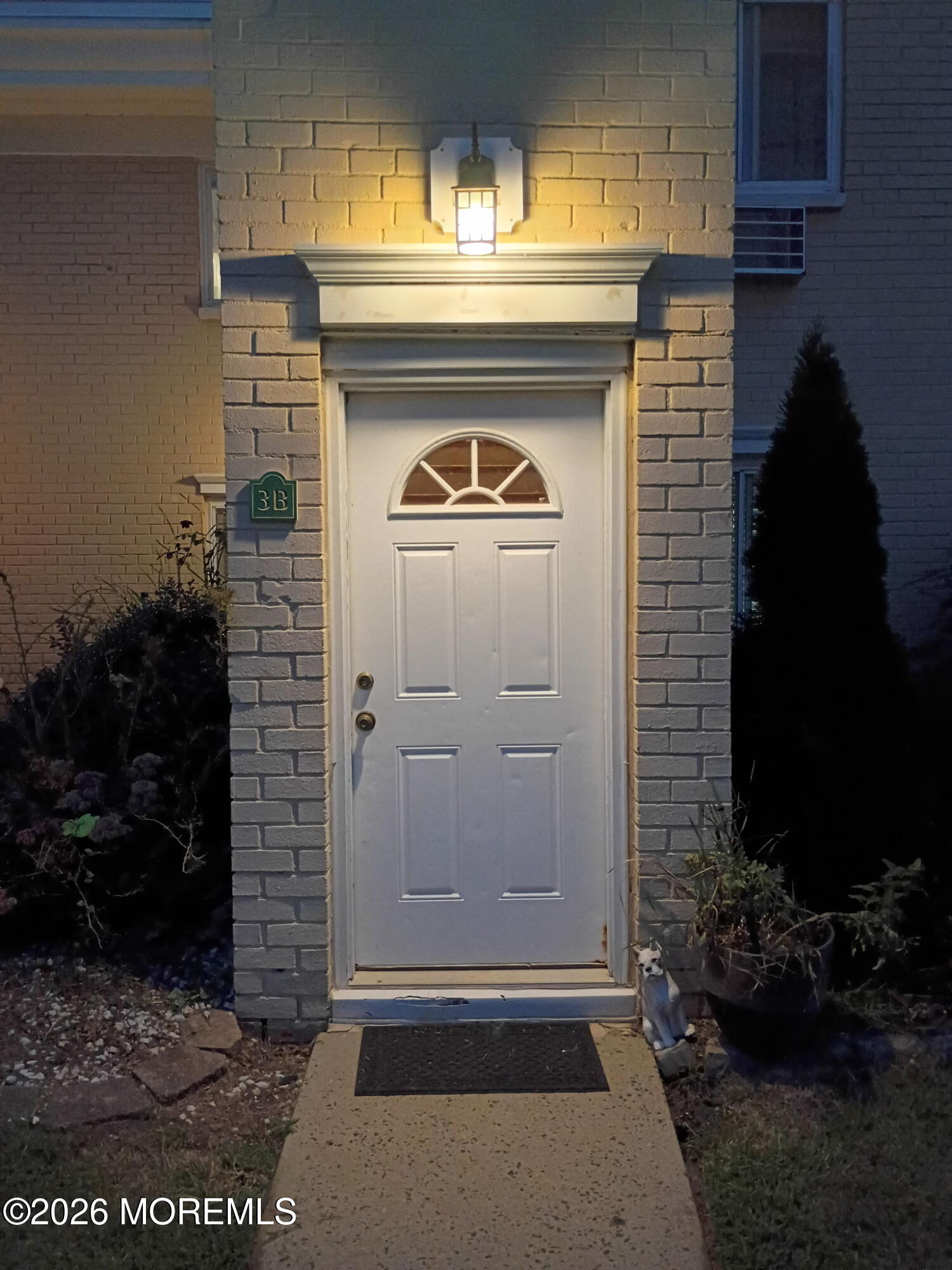 6 Lake Avenue 3B Image 3