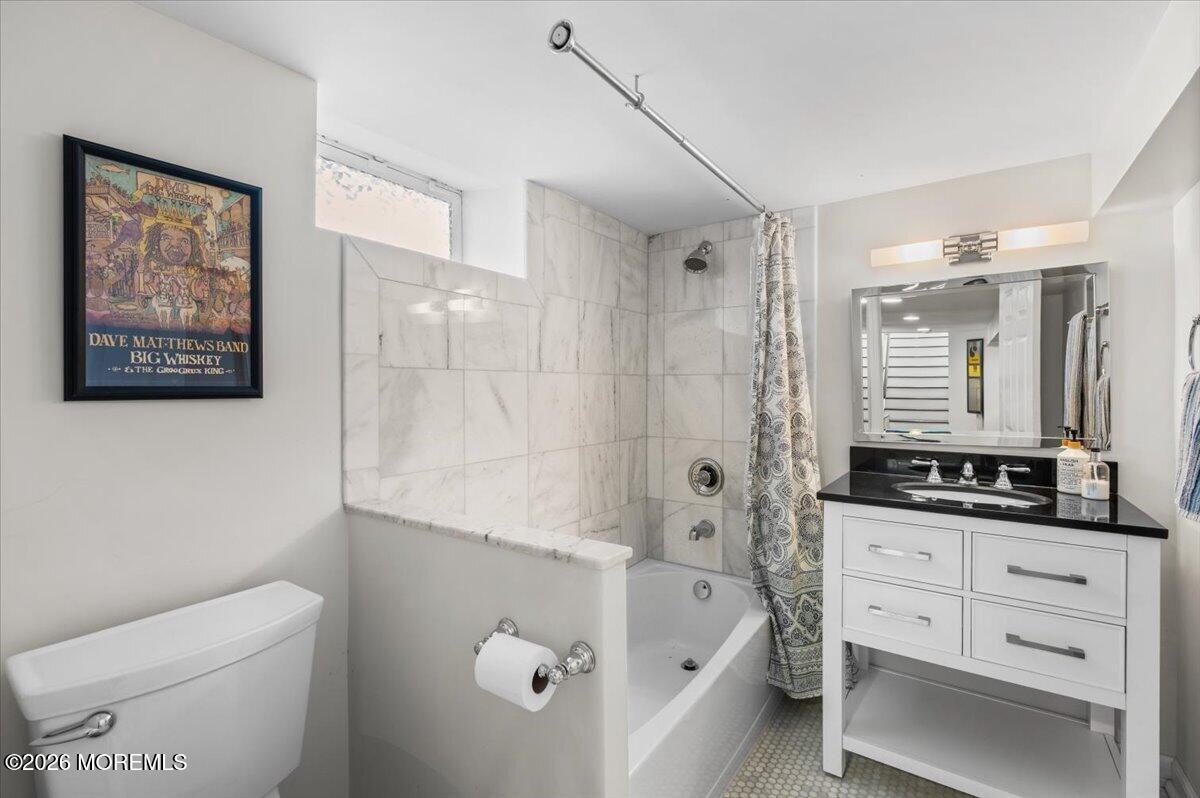 102 W Main Street, Freehold, NJ, 07728 image 25