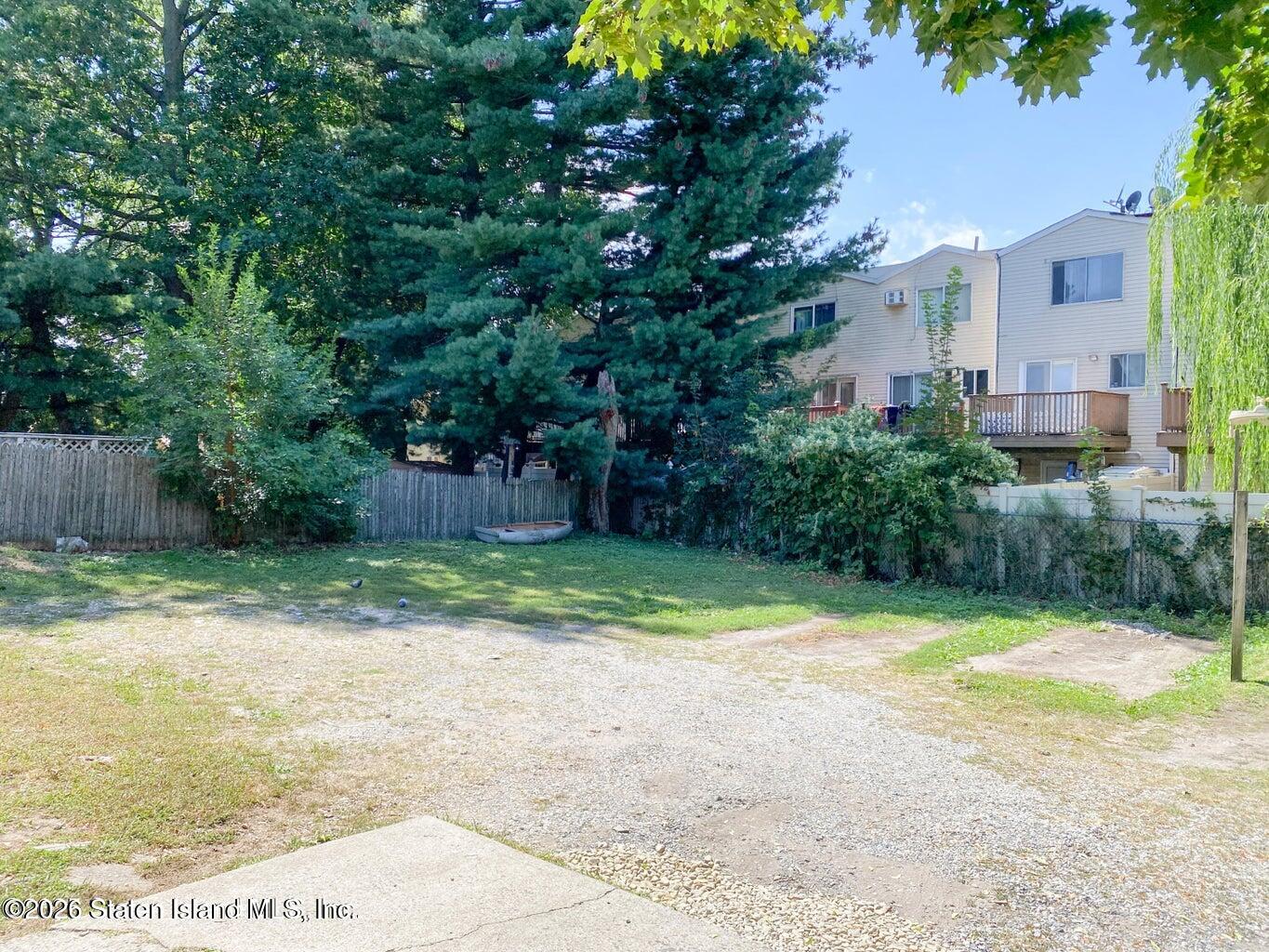 172-174 Llewellyn Place, Staten Island, NY, 10310 image 40