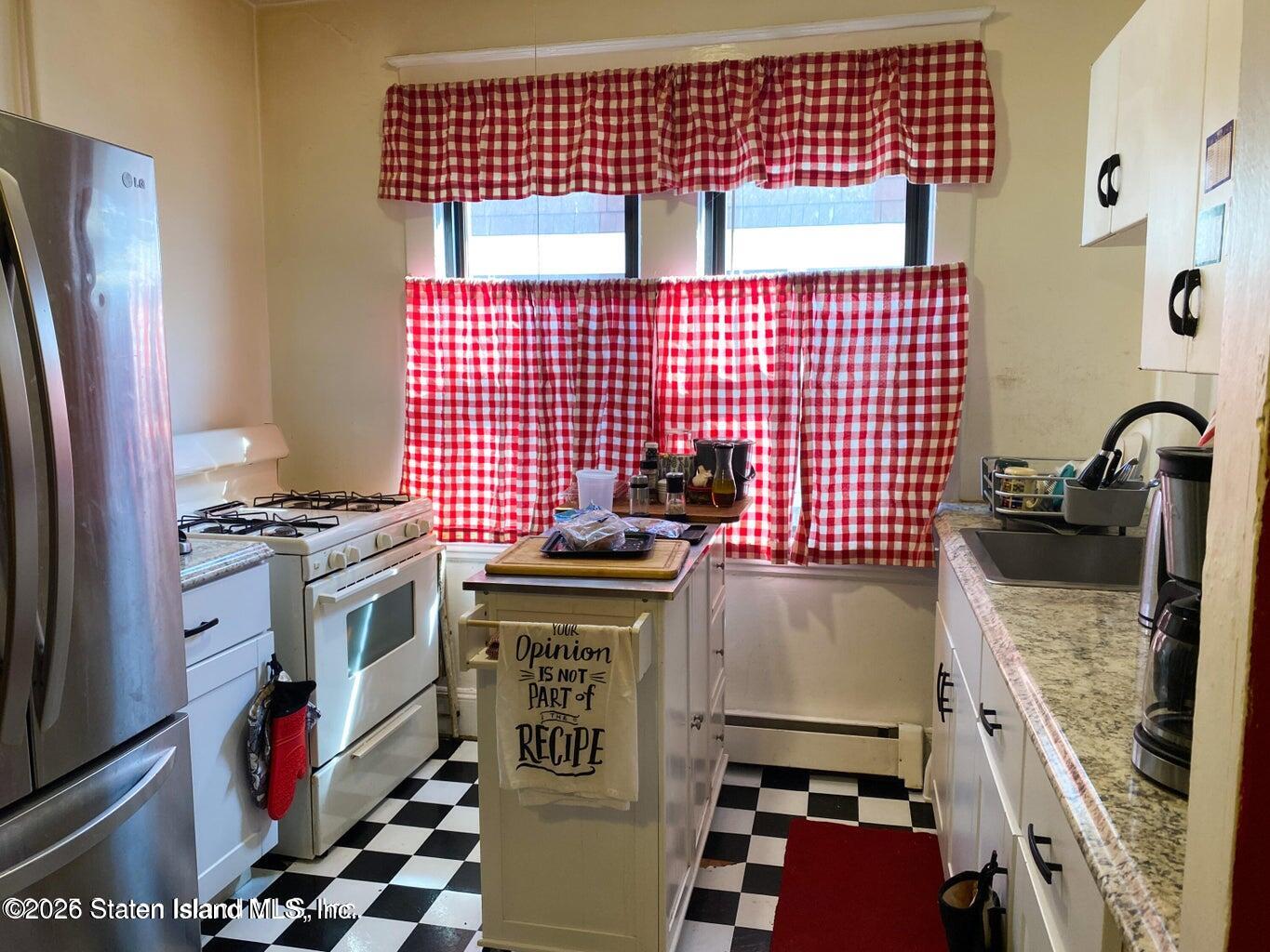 172-174 Llewellyn Place, Staten Island, NY, 10310 image 18