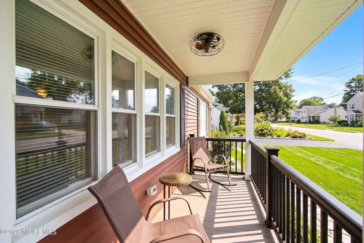 15 Bayberry Avenue Image 5