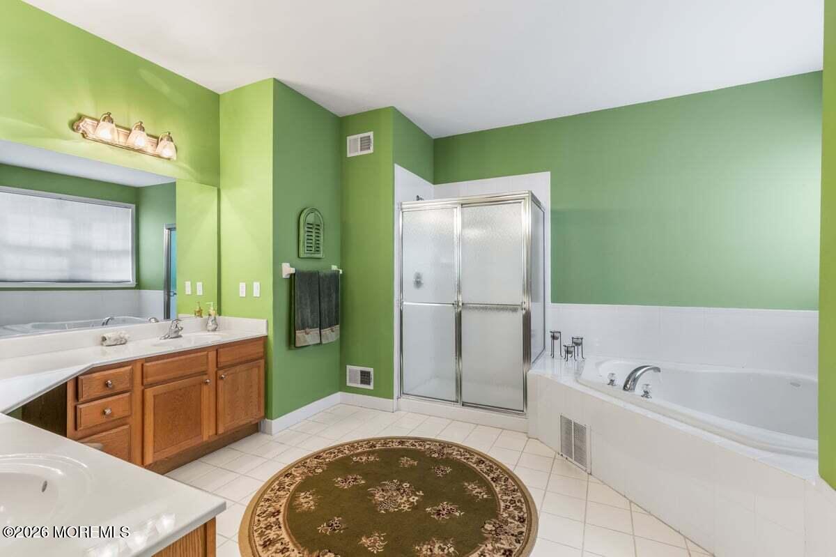 155 Scarborough Way, Marlboro, NJ, 07746 image 22