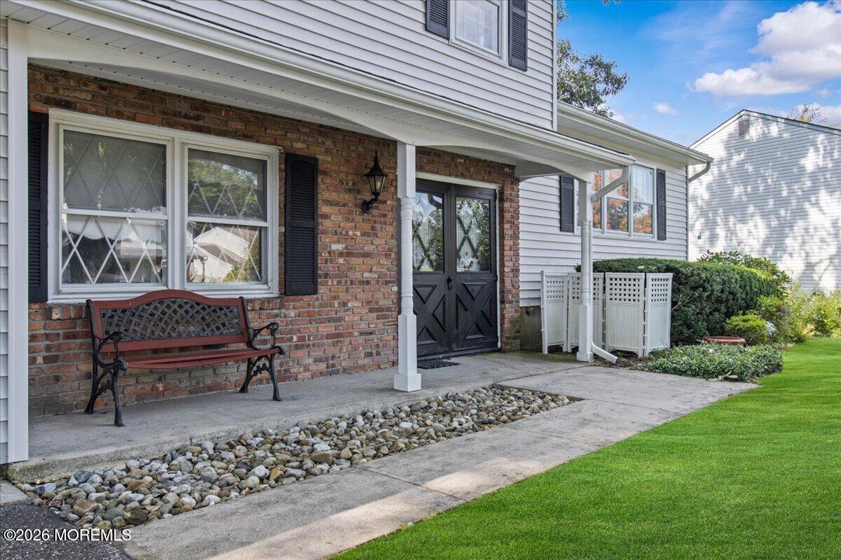 952 Alden Drive Image 4