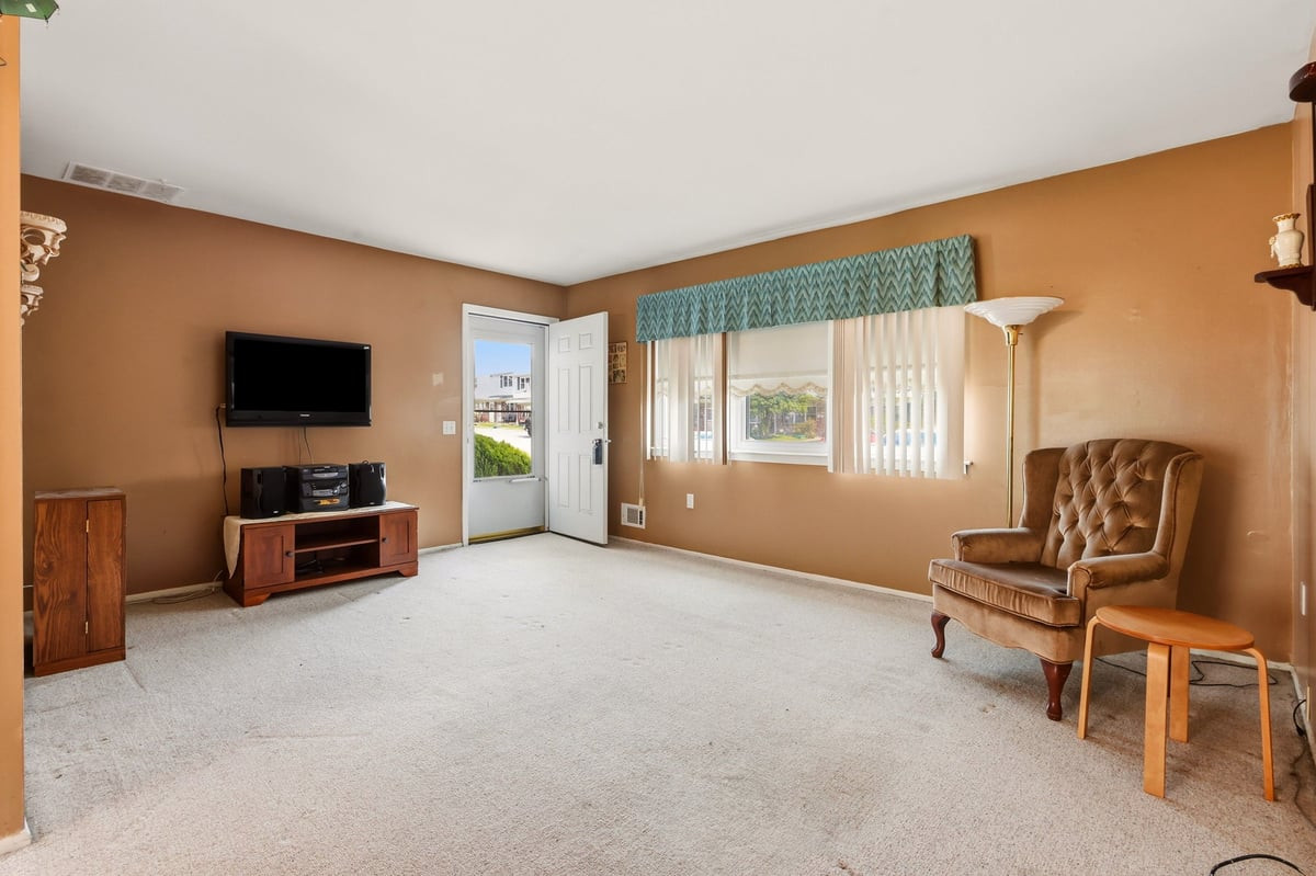 76 Haven Drive A Image 2