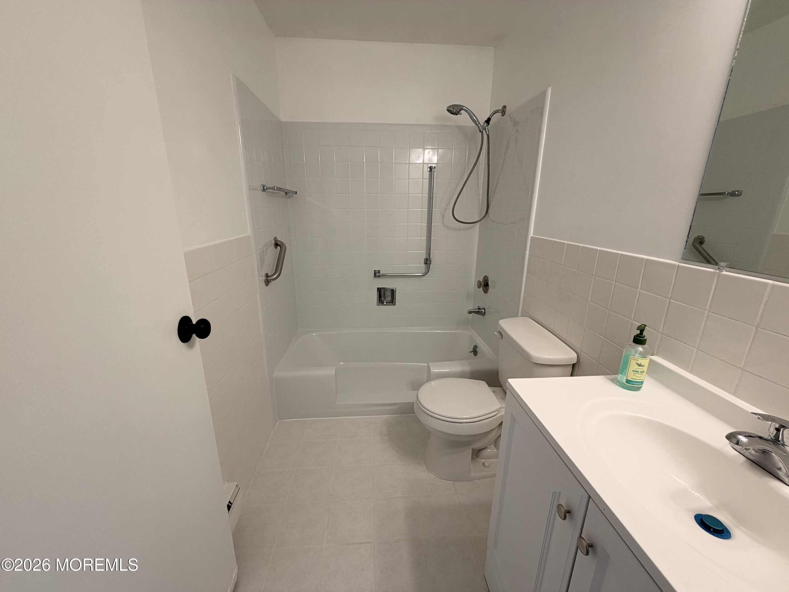670A New Castle Court, Lakewood, NJ, 08701 image 16