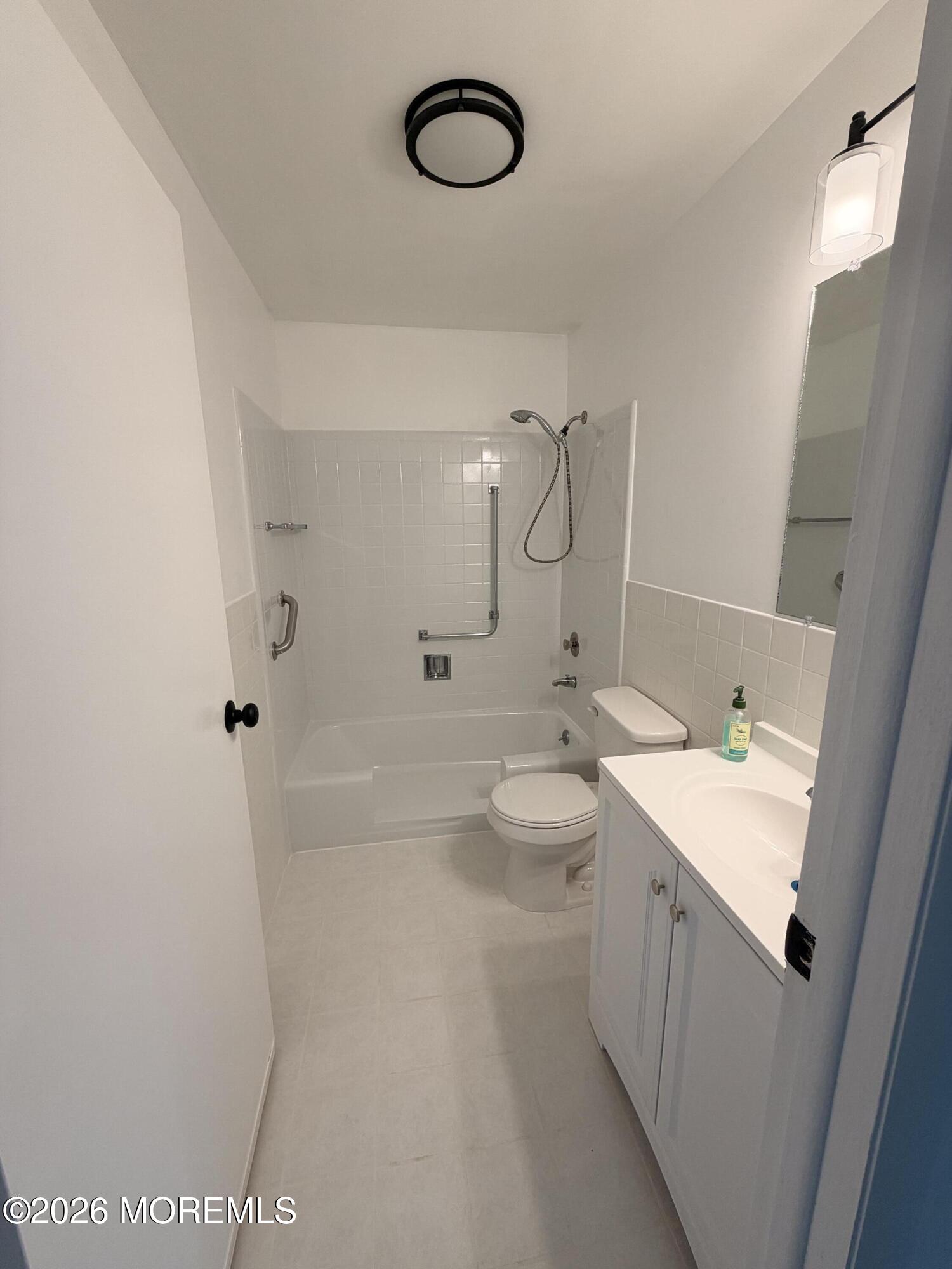 670A New Castle Court, Lakewood, NJ, 08701 image 15