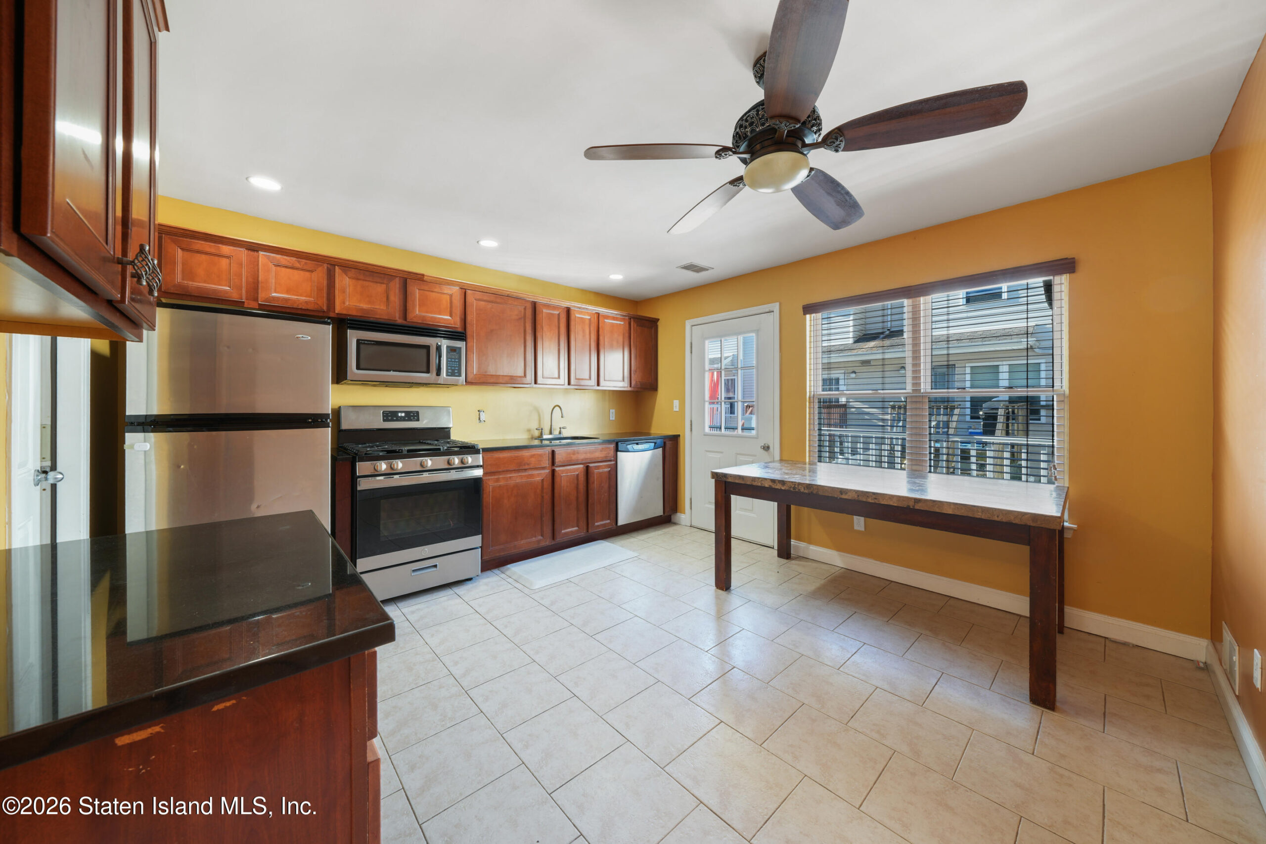 42 Dartmouth Loop Image 4