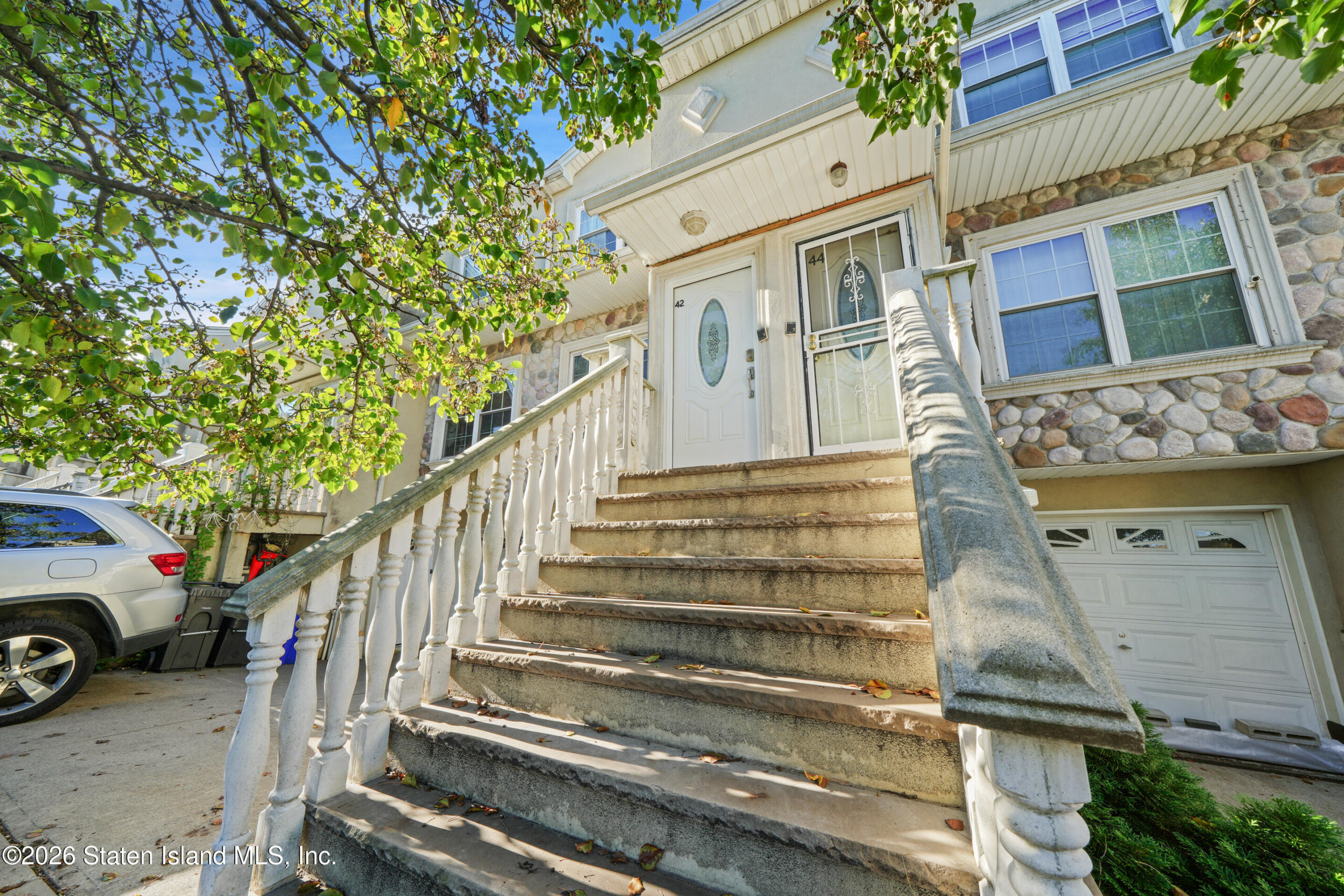 42 Dartmouth Loop, Staten Island, NY, 10306