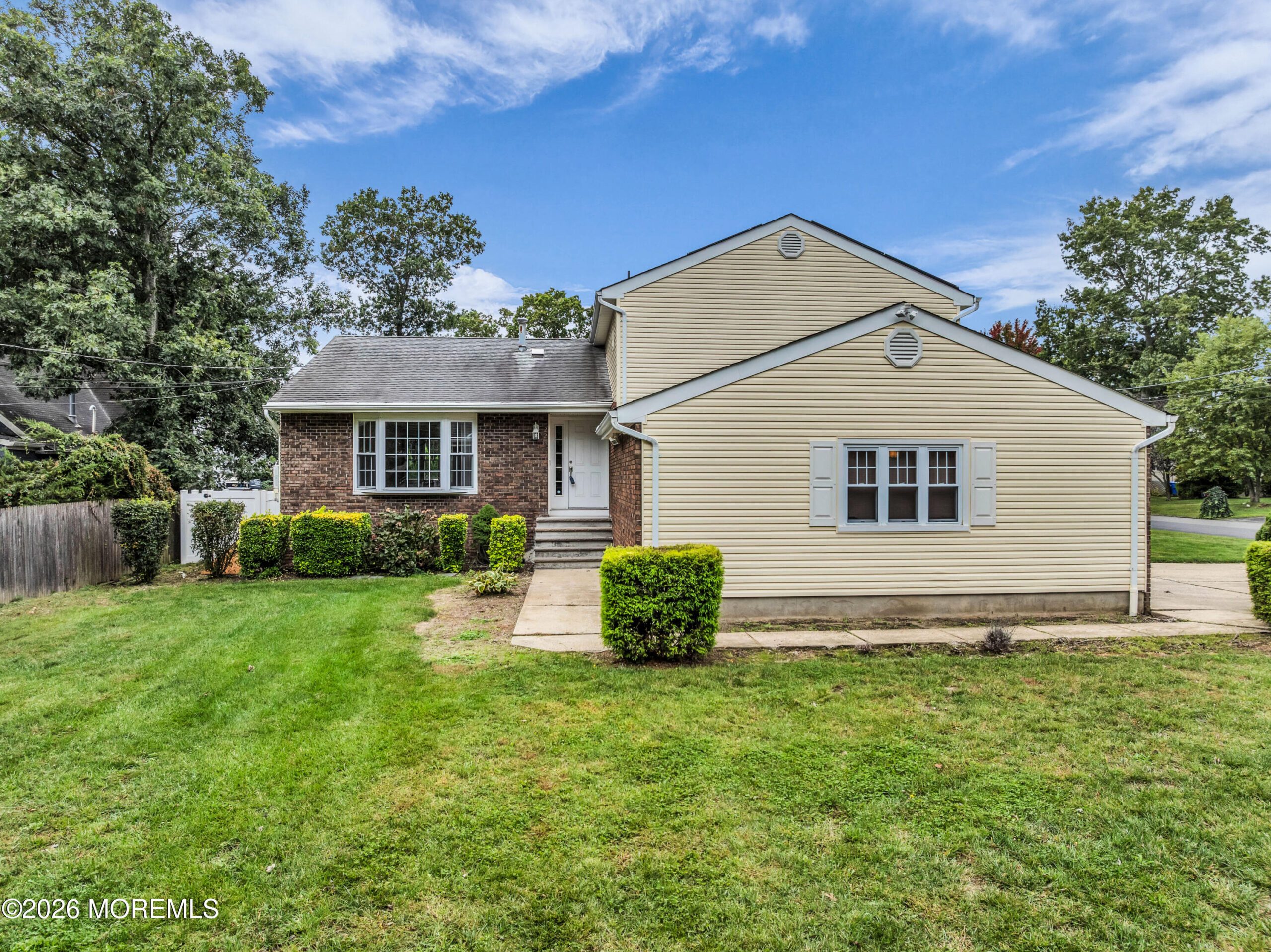 225 Genoa Avenue Image 2