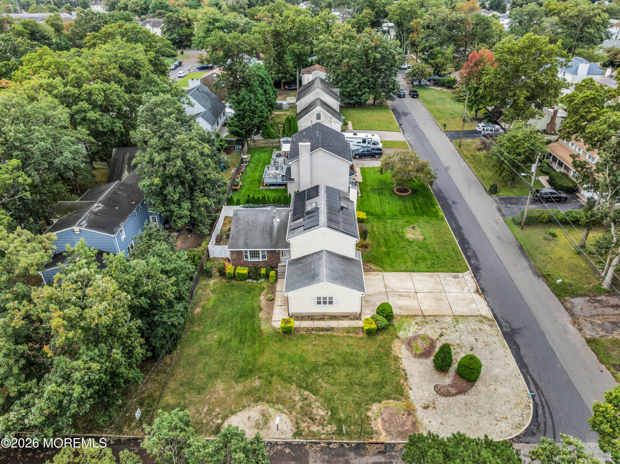 225 Genoa Avenue Image 3