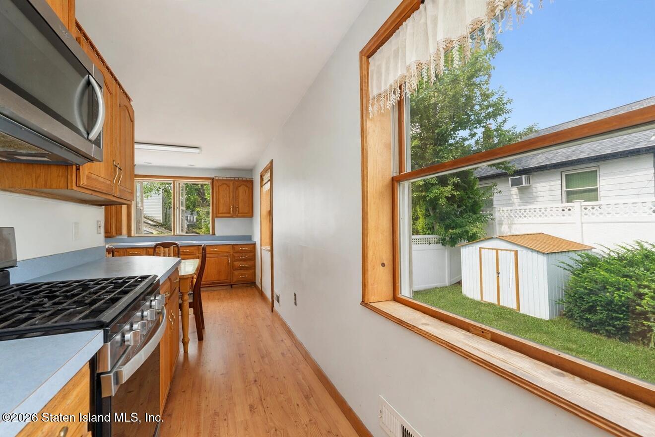 230 Lindenwood Road, Staten Island, NY, 10308 image 15