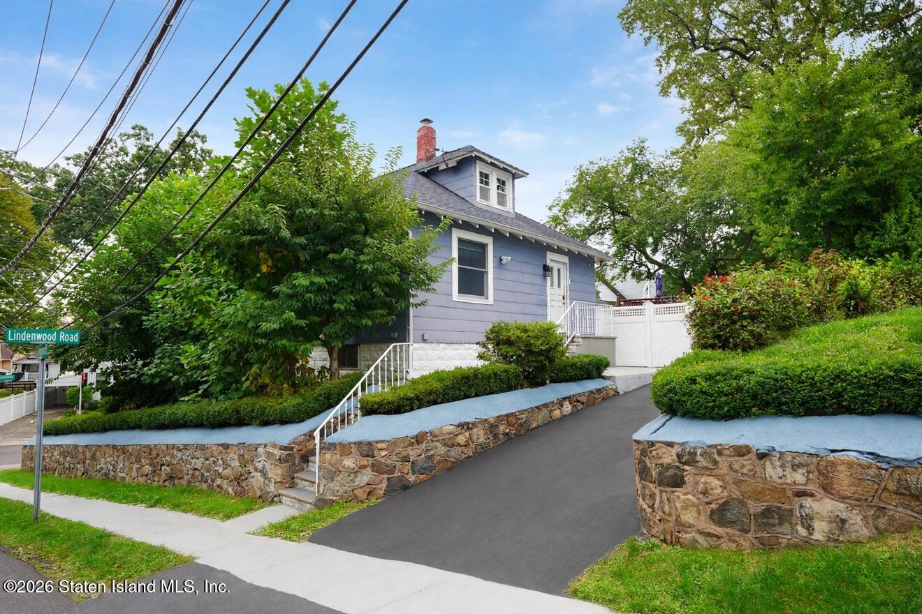 230 Lindenwood Road, Staten Island, NY, 10308