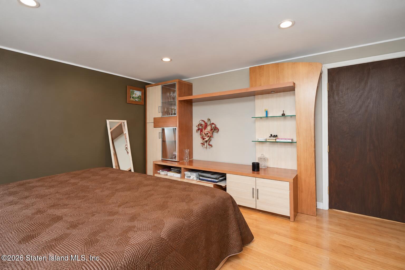230 Lindenwood Road, Staten Island, NY, 10308 image 20
