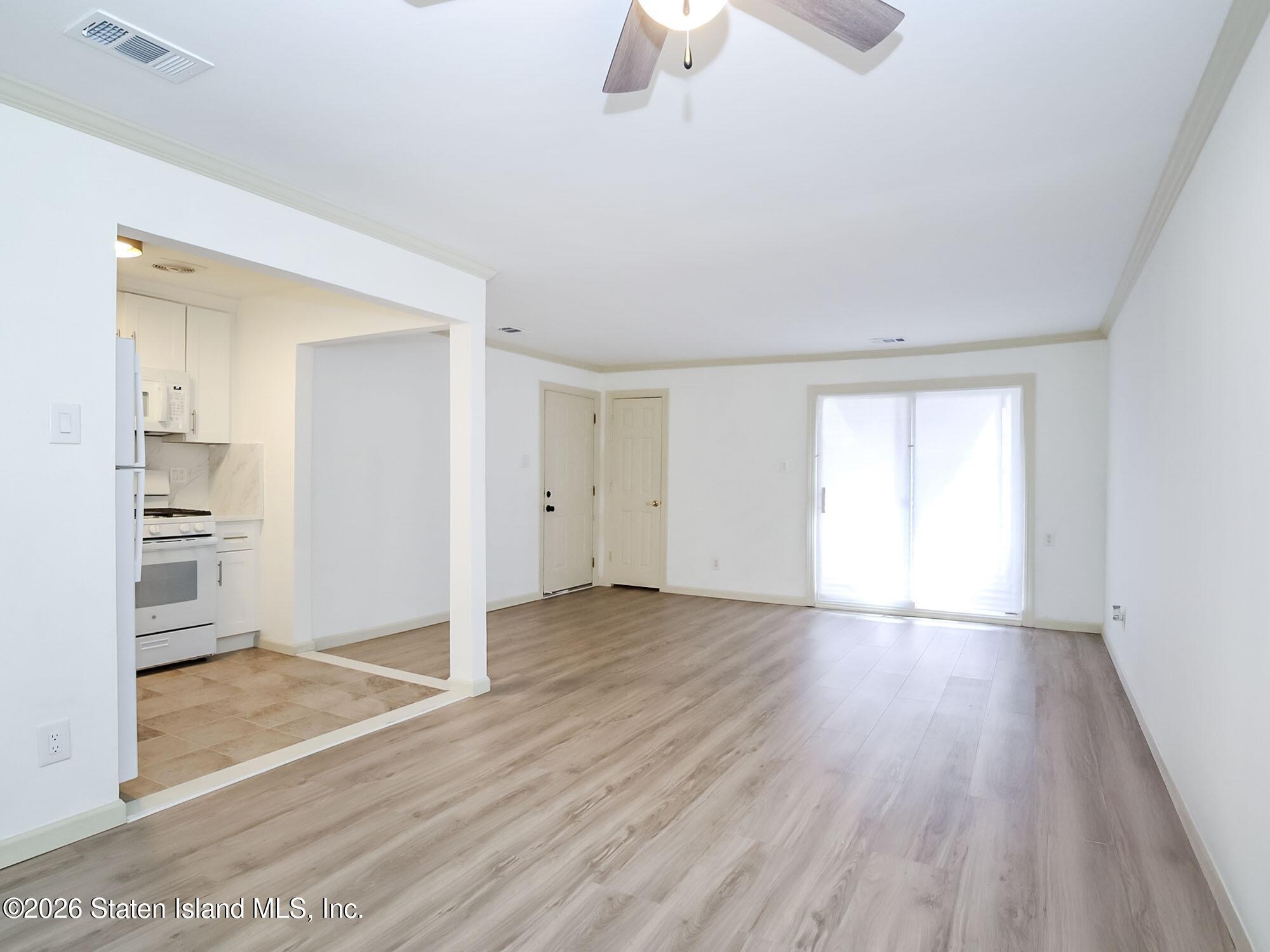 172 Timber Ridge Drive, Staten Island, NY, 10306 image 13