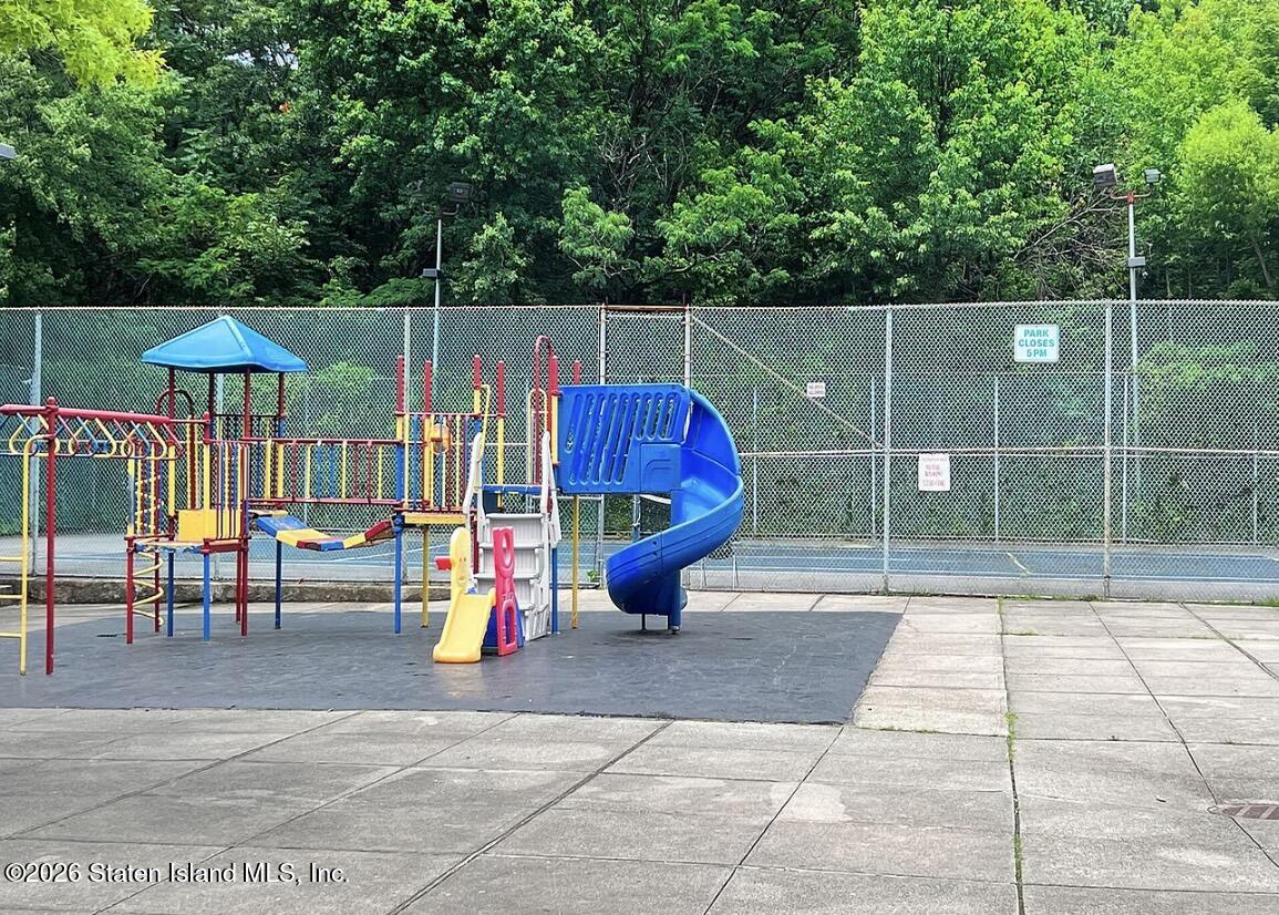 172 Timber Ridge Drive, Staten Island, NY, 10306 image 27