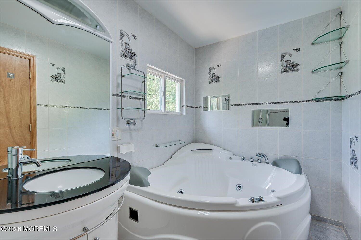 221 N Hill Road, Colonia, NJ, 07067 image 10
