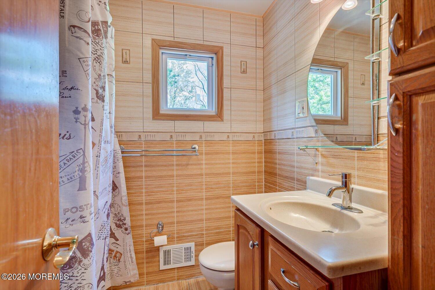 221 N Hill Road, Colonia, NJ, 07067 image 13