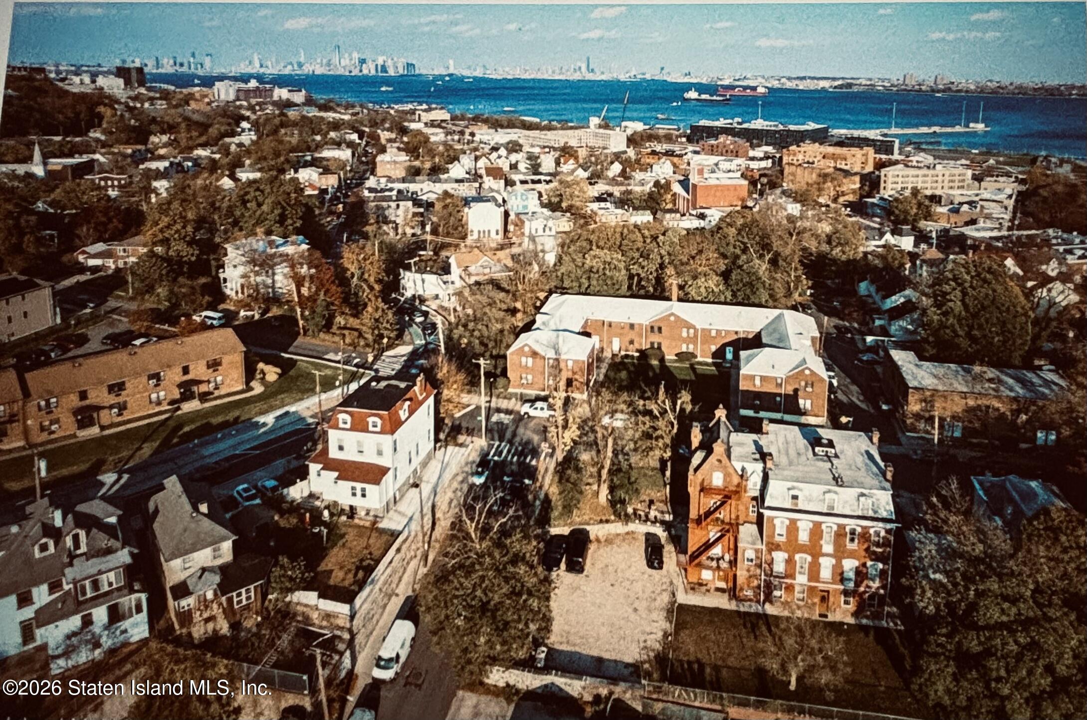 21 Court Street, Staten Island, NY, 10304 image 27
