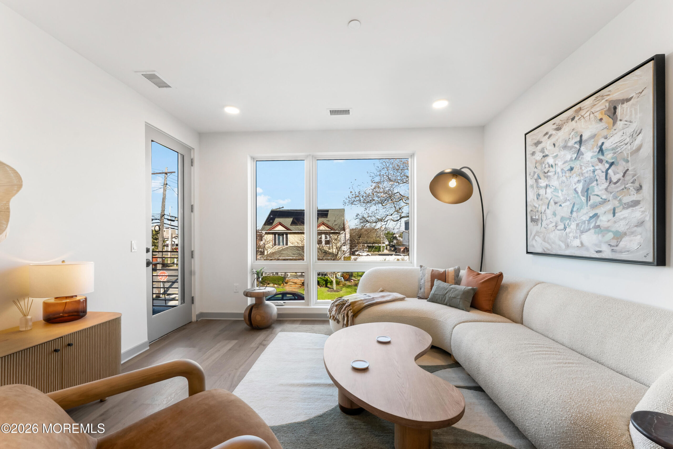 665 Second Avenue 303 Image 4