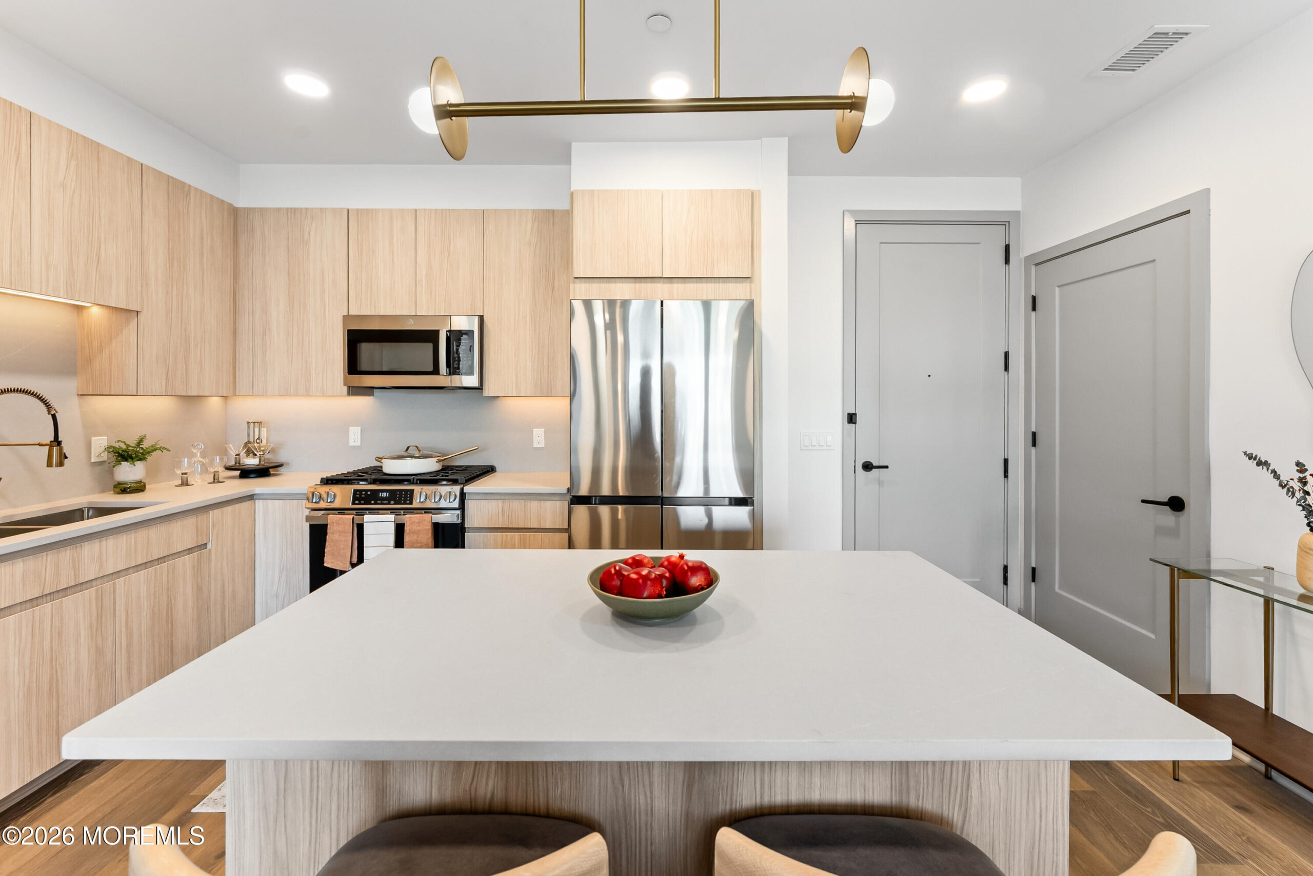 665 Second Avenue 309 Image 4