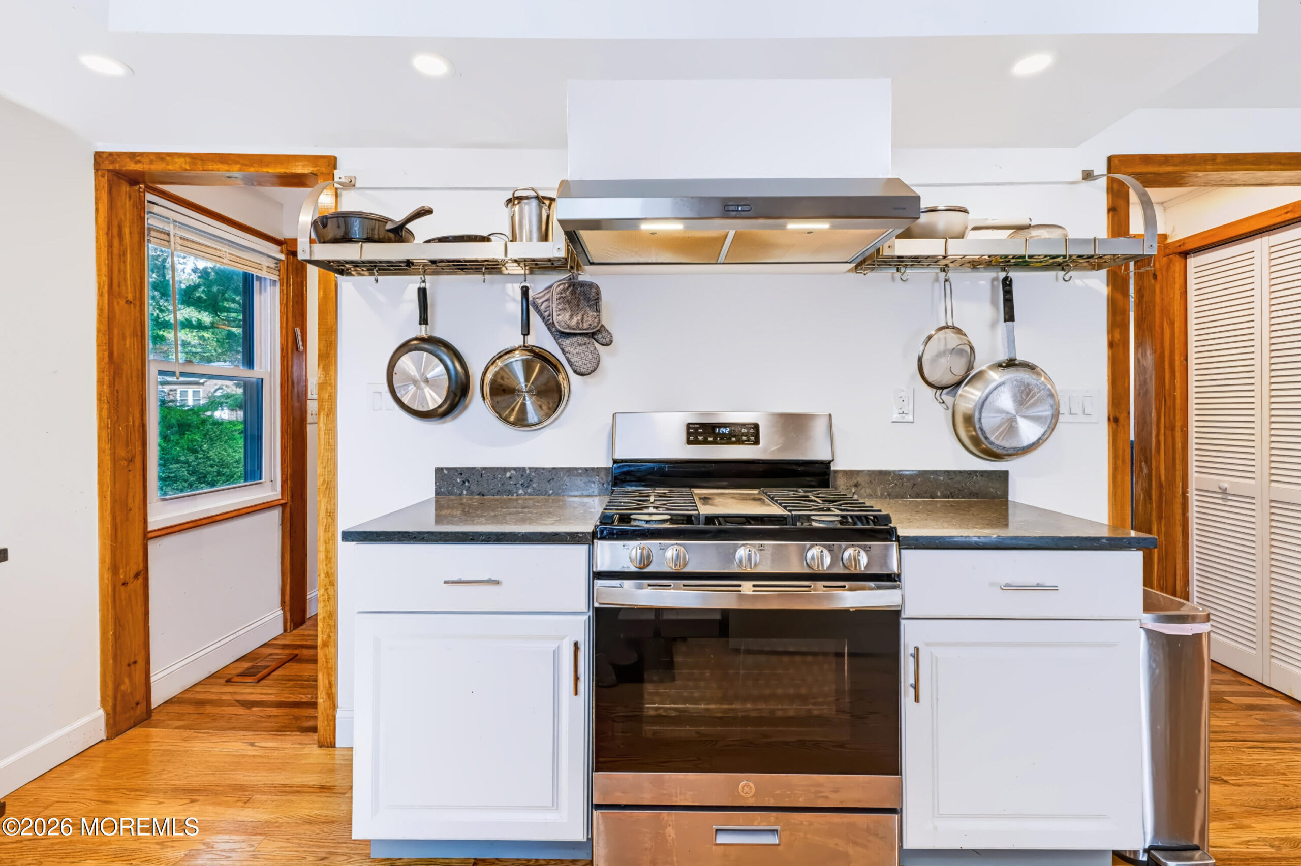 414 Roosevelt Avenue, Oakhurst, NJ, 07755 image 10