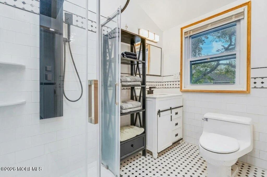 414 Roosevelt Avenue, Oakhurst, NJ, 07755 image 23