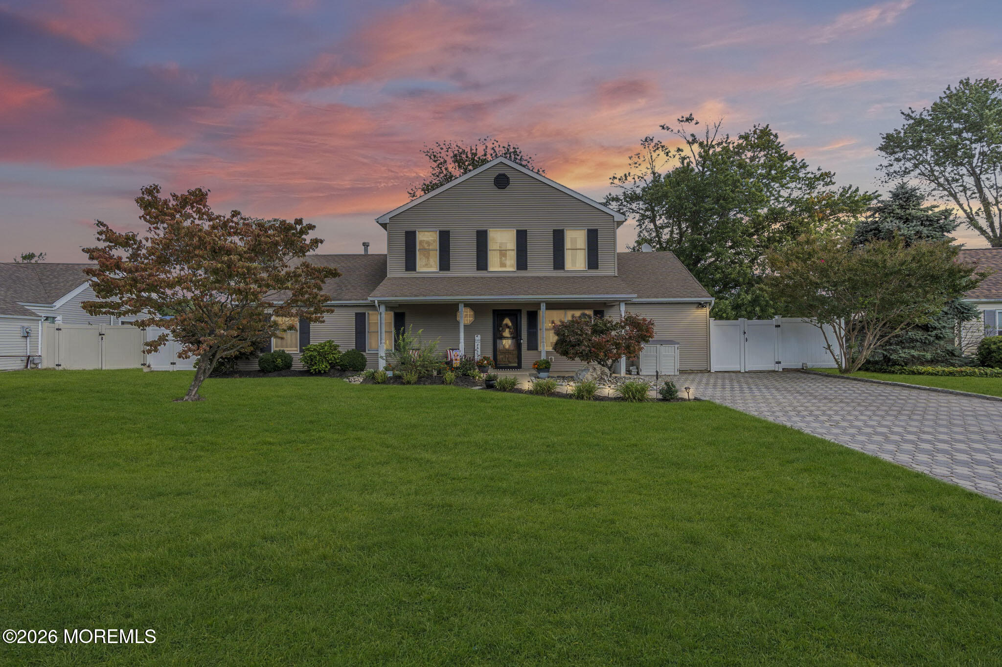 1047 Kilkormic Street Image 2