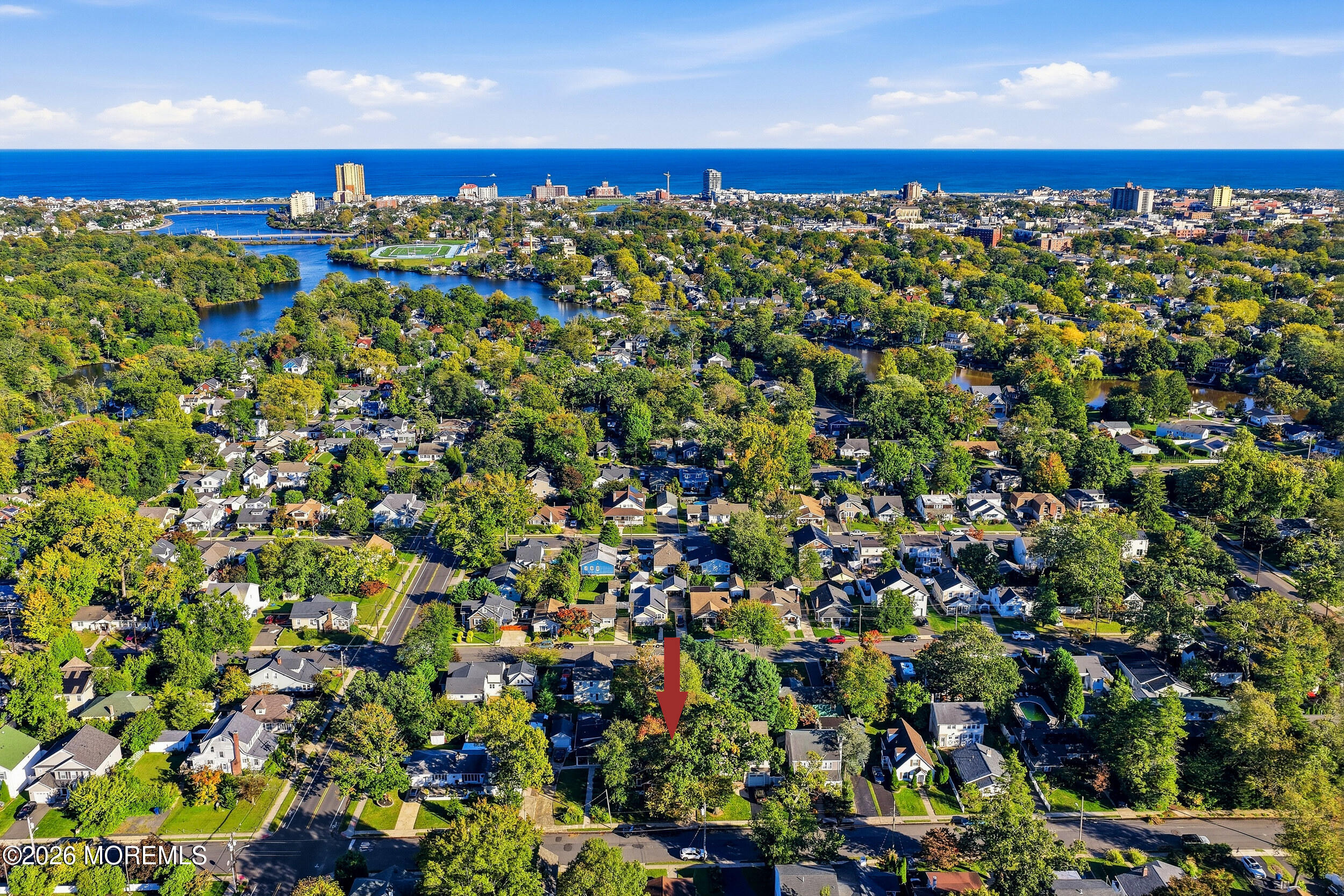 1322 Vina Avenue A&B Image 2