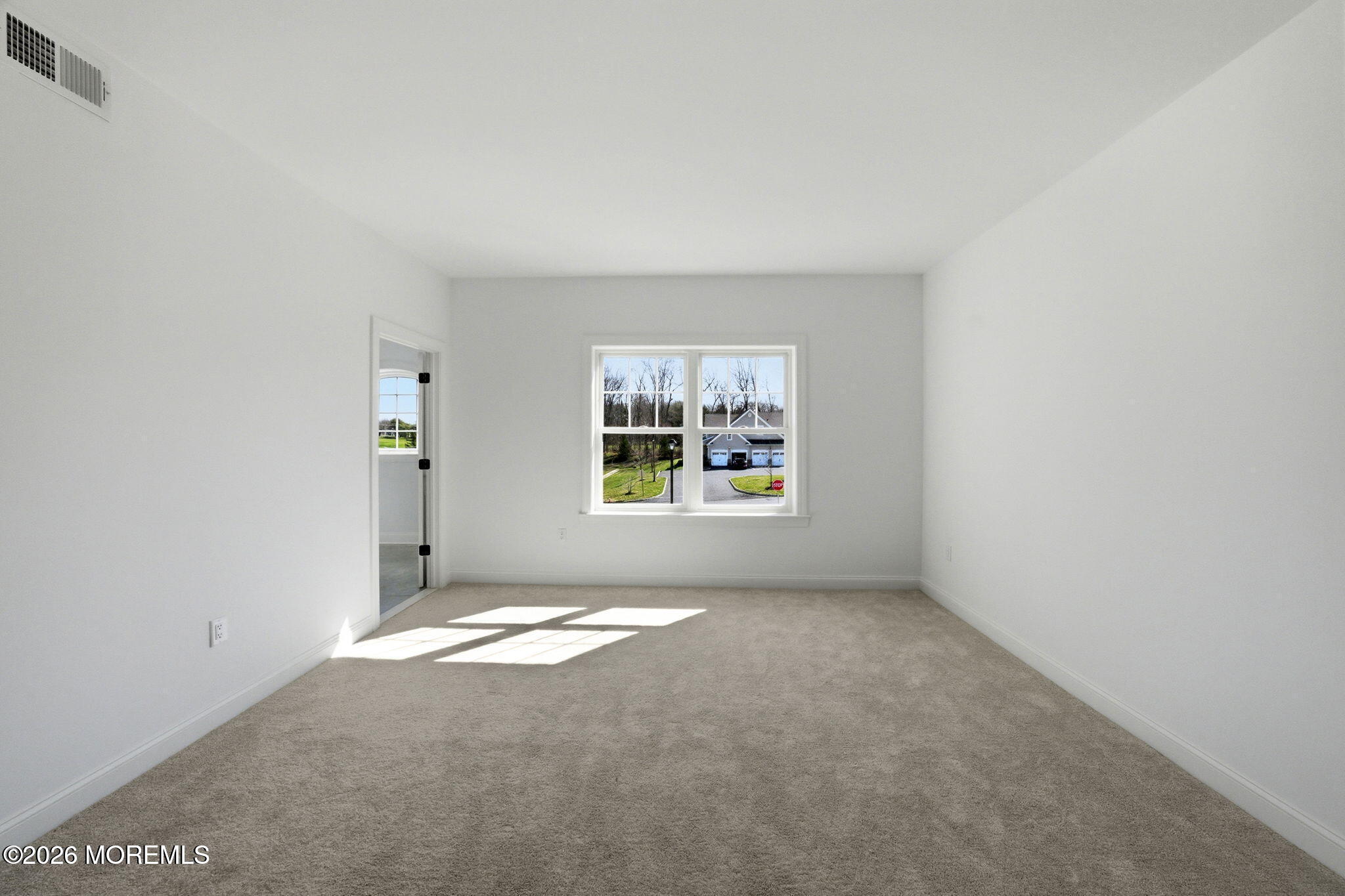 12 Remington Court, Farmingdale, NJ, 07727 image 19