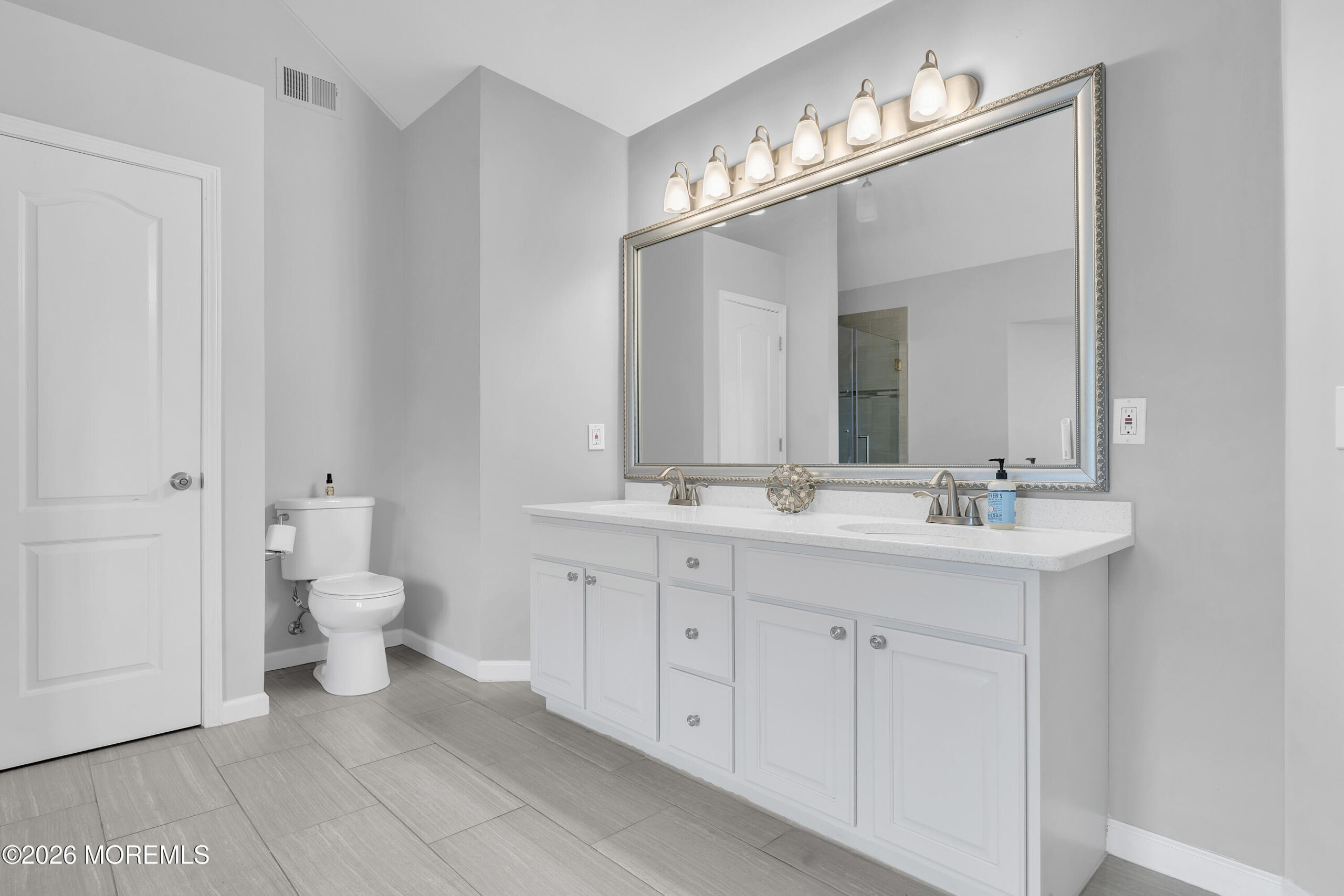 40 Outlook Lane, Freehold, NJ, 07728 image 22