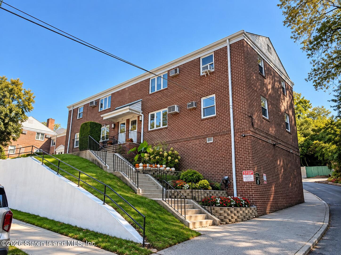 182 Arlo Road A Image 2