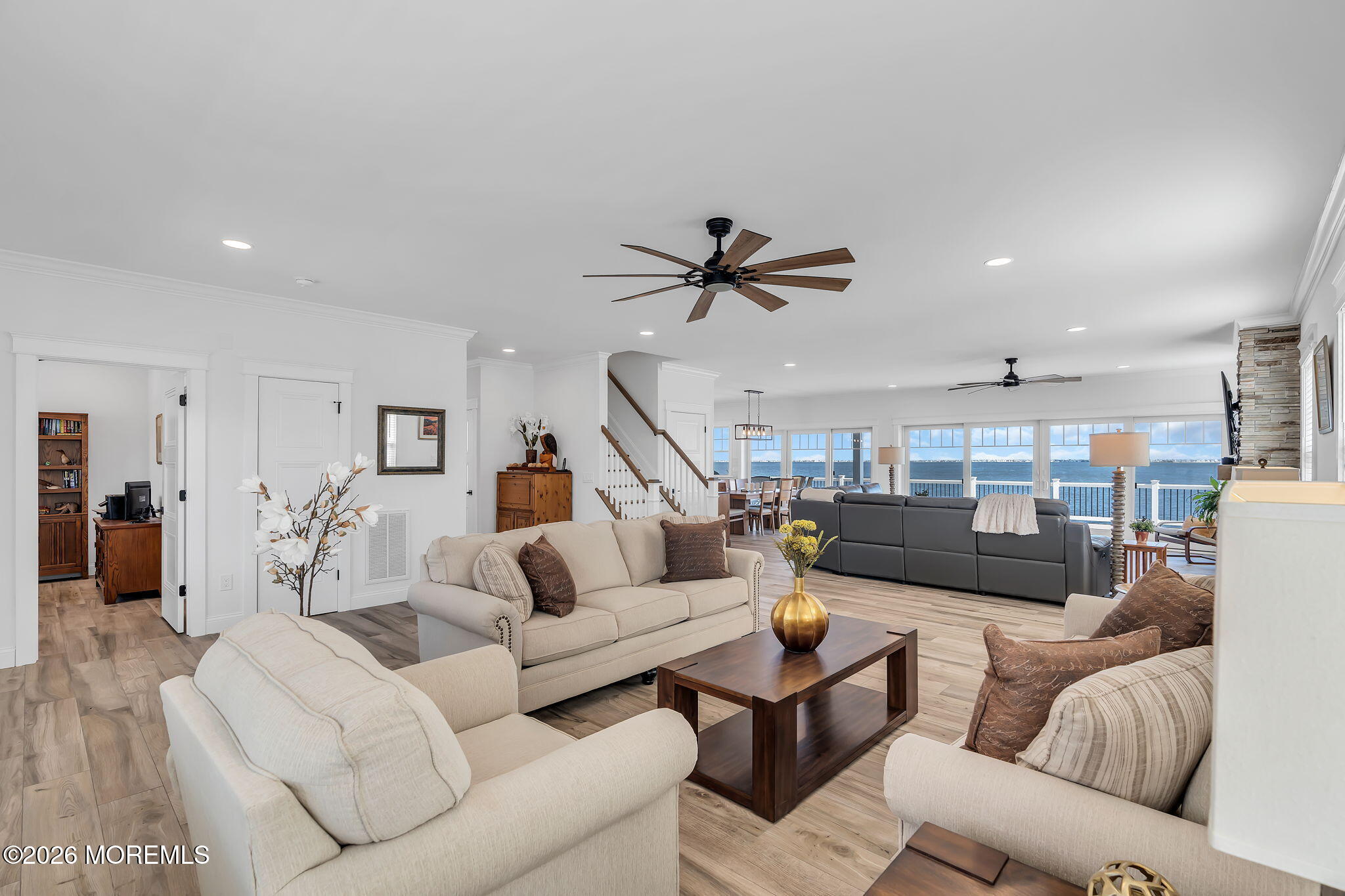 583 Bayview Drive Image 4