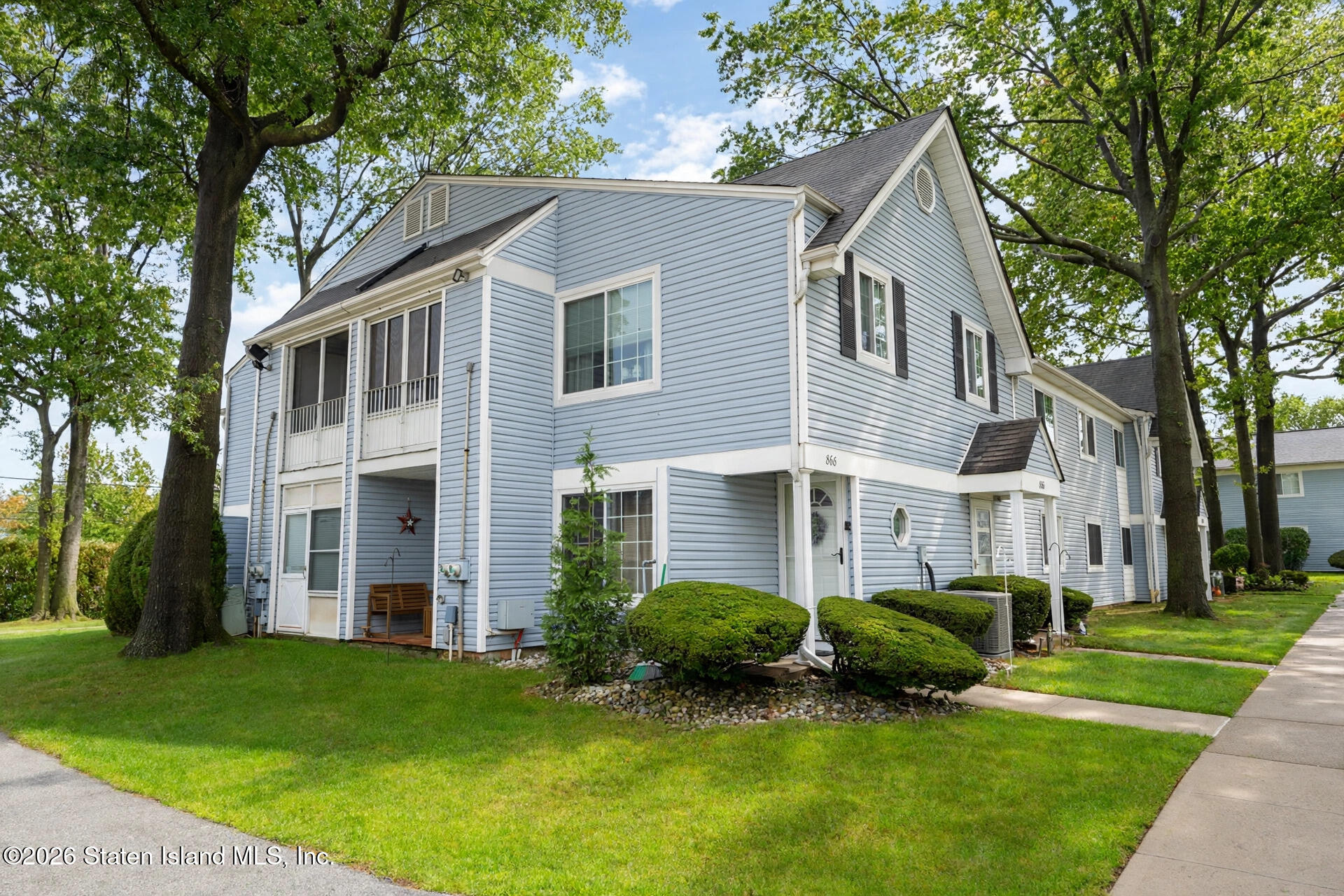 868 Rossville Avenue, Staten Island, NY, 10309