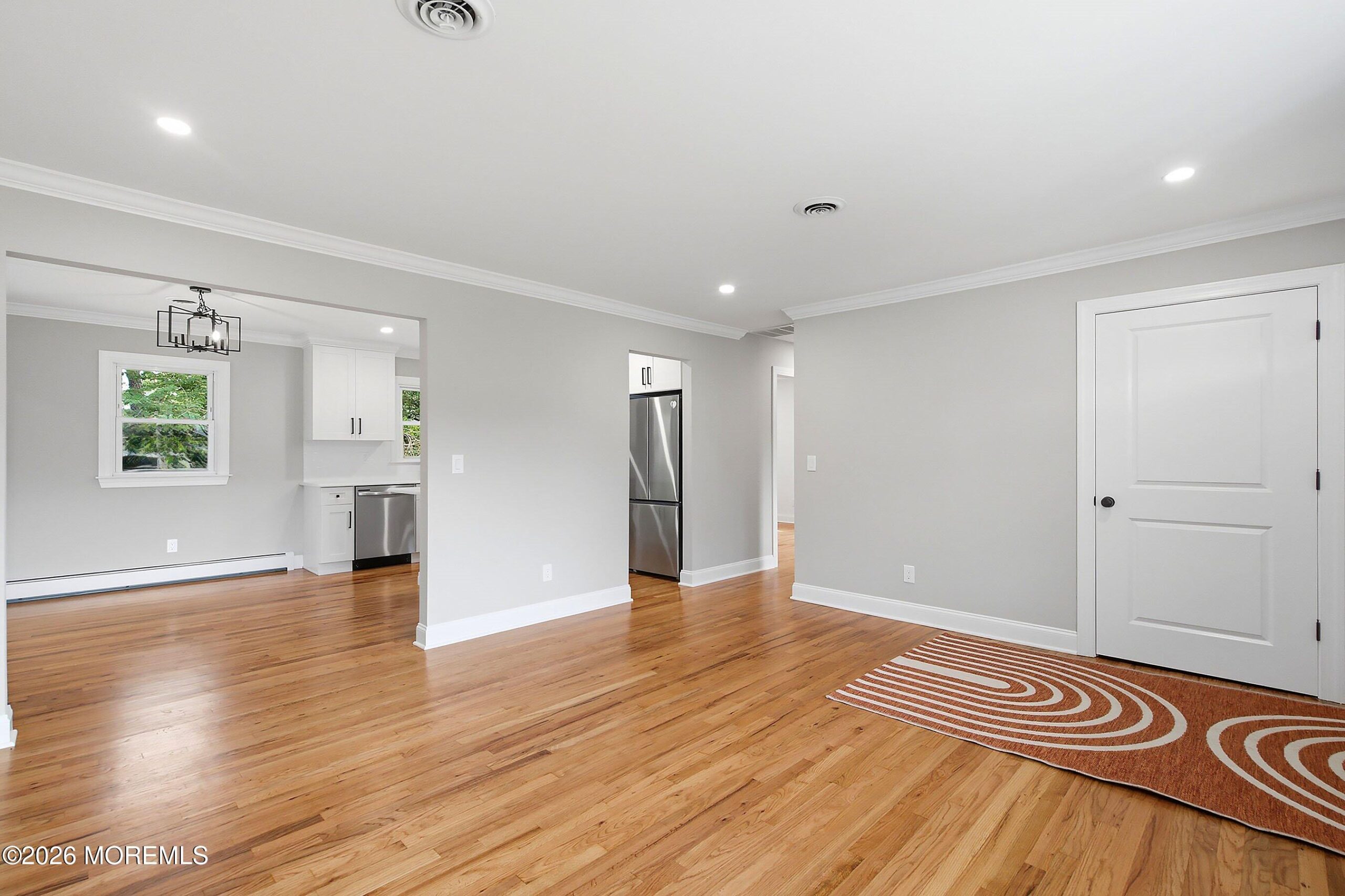 9 Hamilton Court Image 2