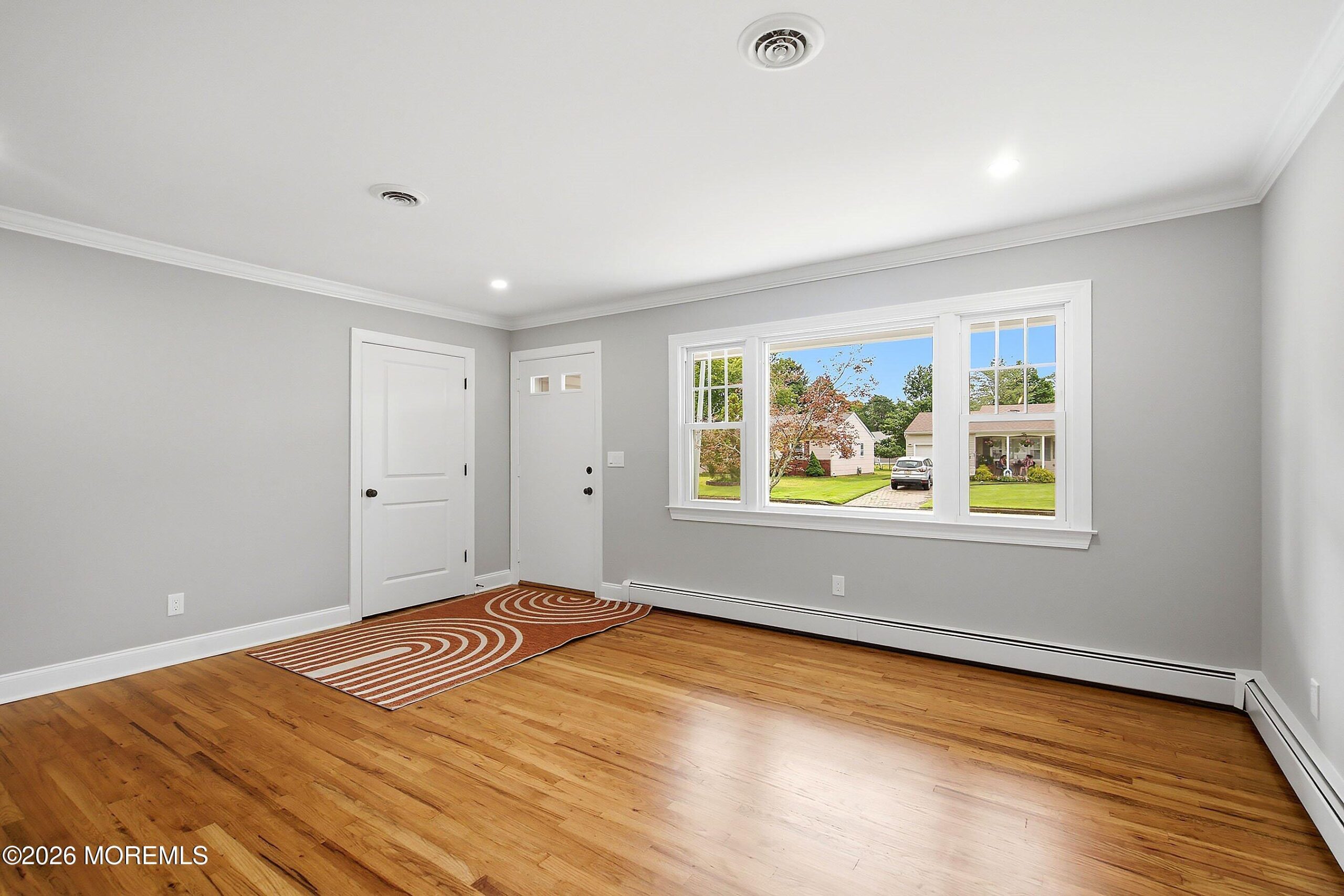 9 Hamilton Court Image 3