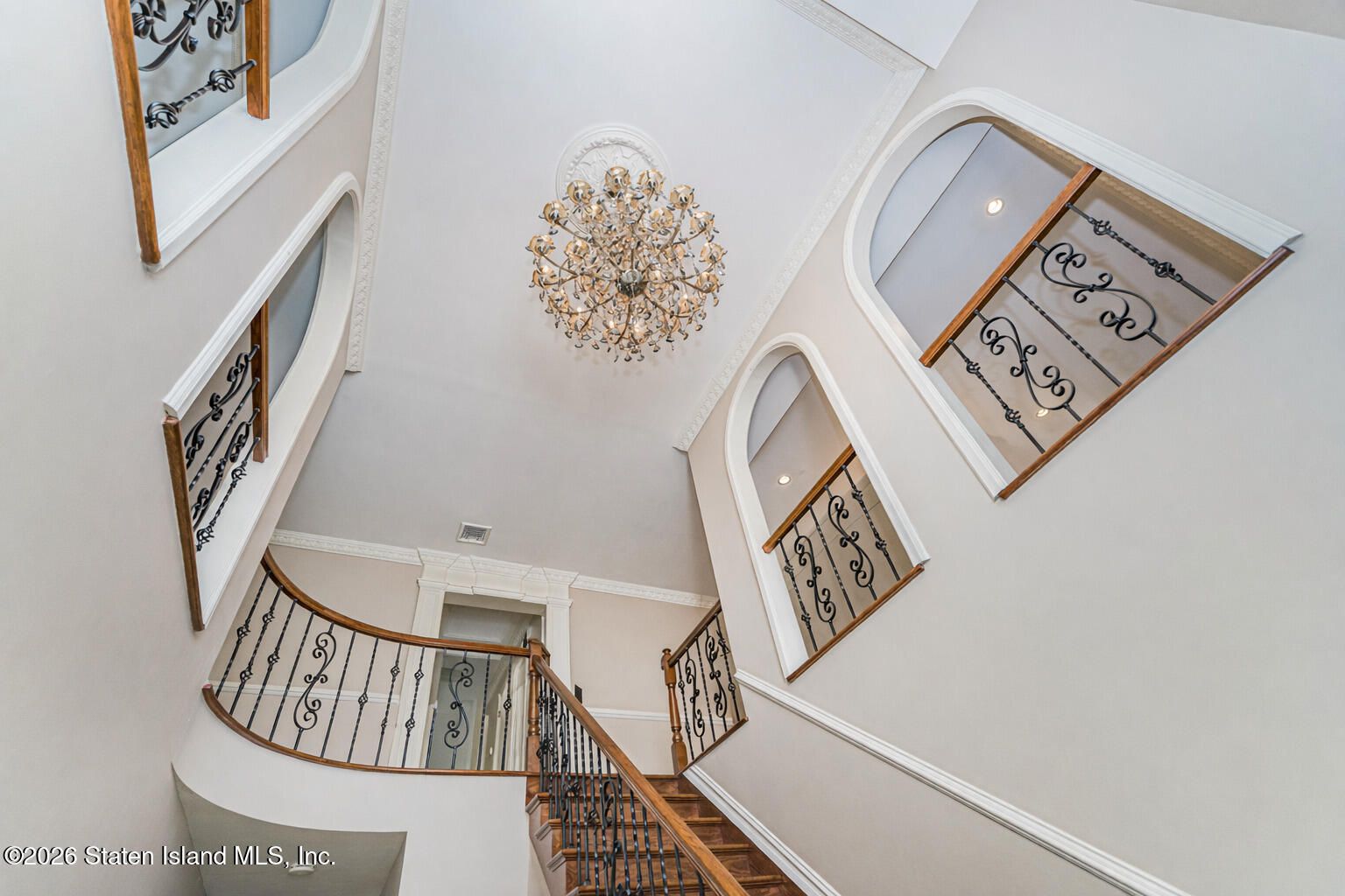 144 Weed Avenue Image 4