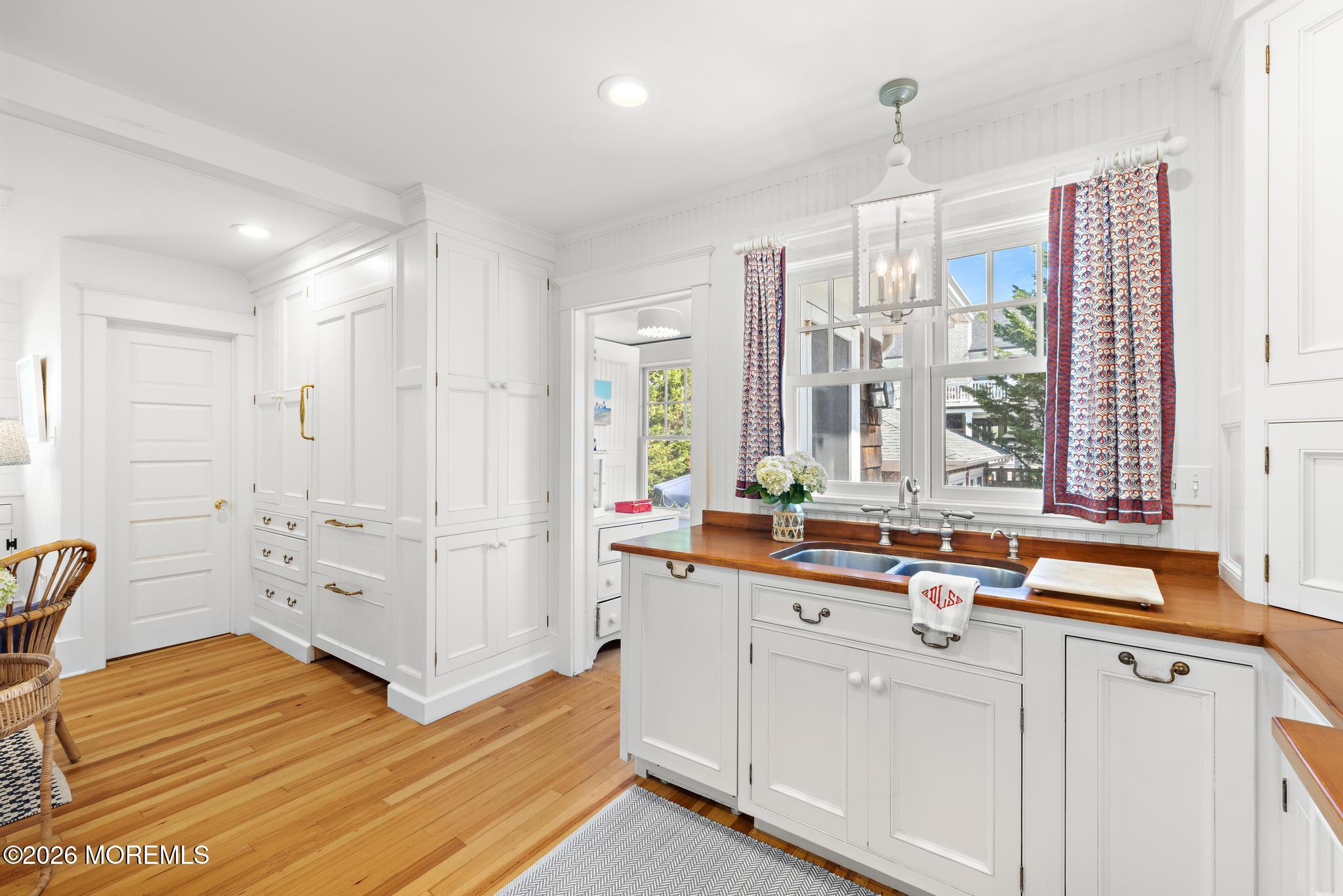 215 Ocean Street, Beach Haven, NJ, 08008 image 19