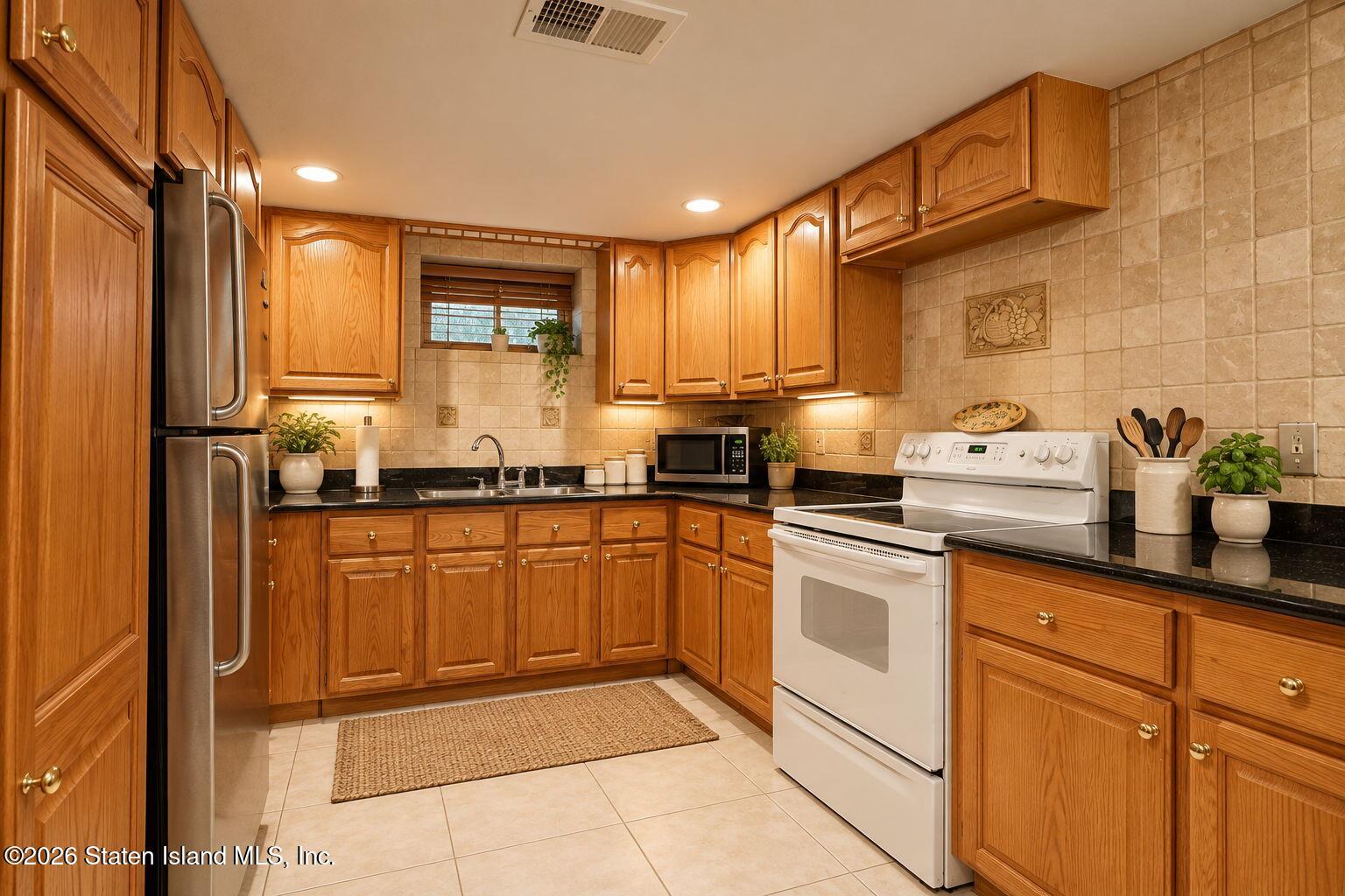 107 Midland Road, Staten Island, NY, 10308 image 31