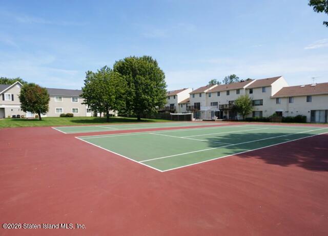 868 Rossville Avenue Image 5