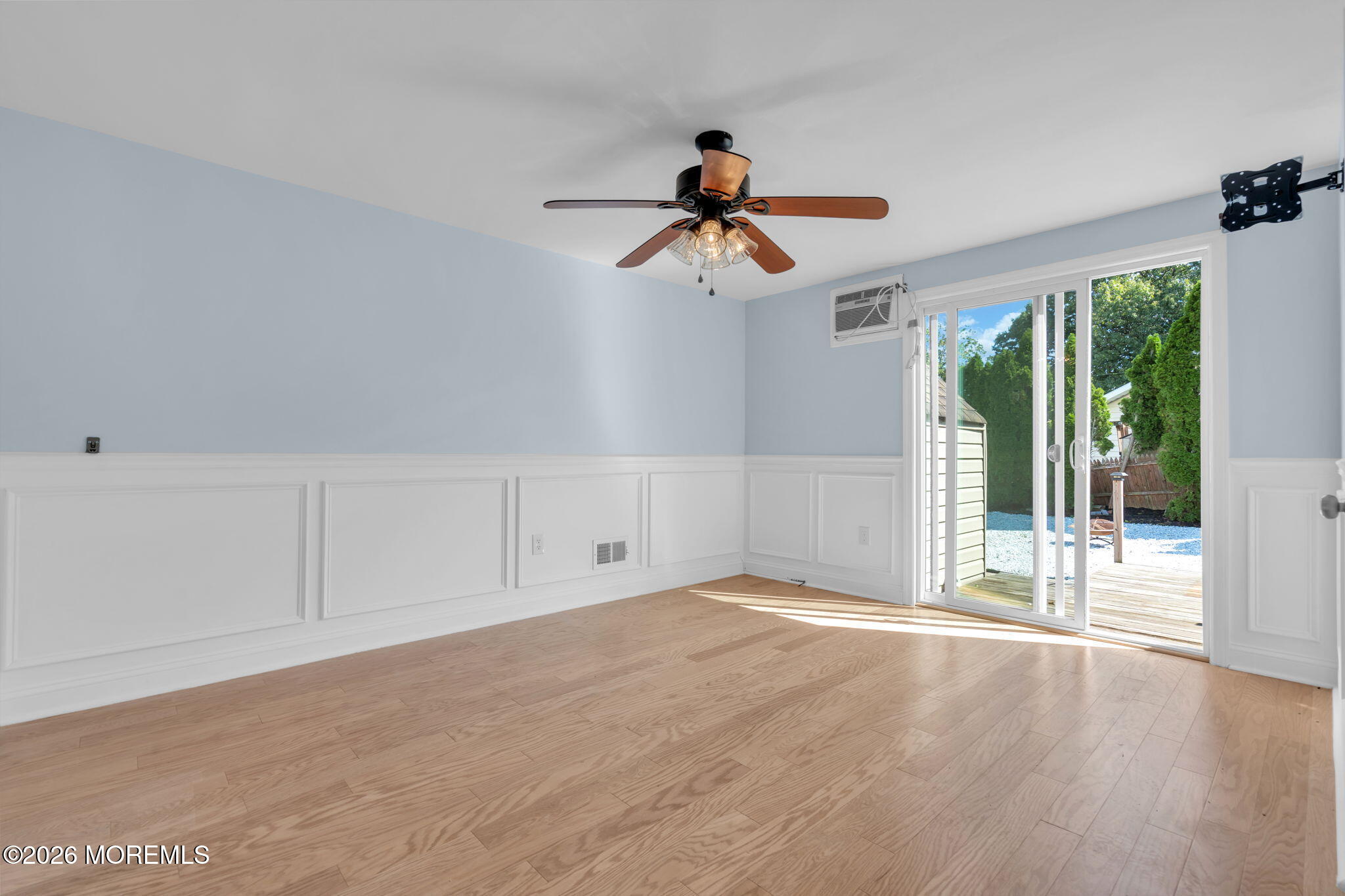 953 Greenwood Avenue Image 4