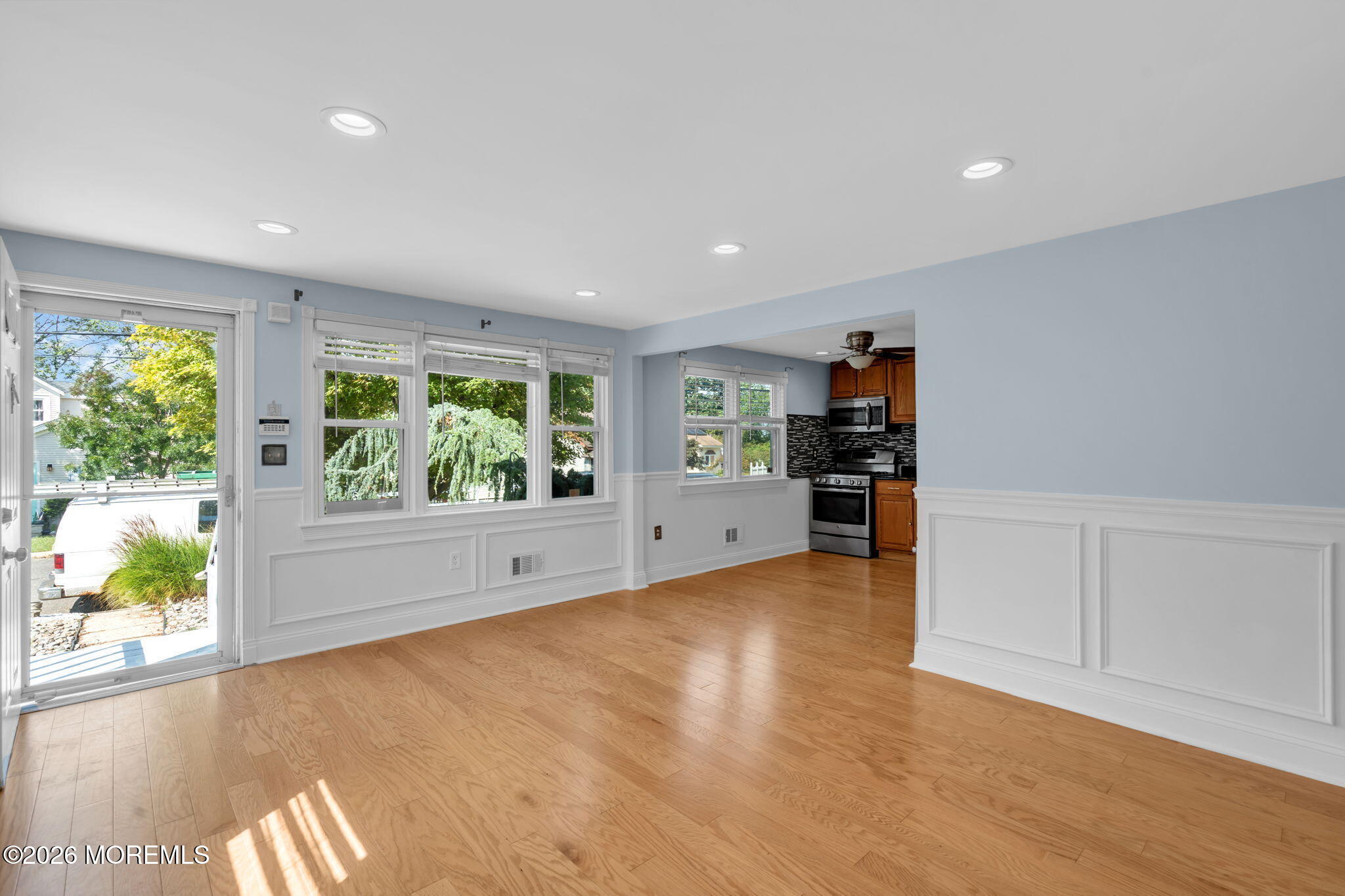 953 Greenwood Avenue Image 3
