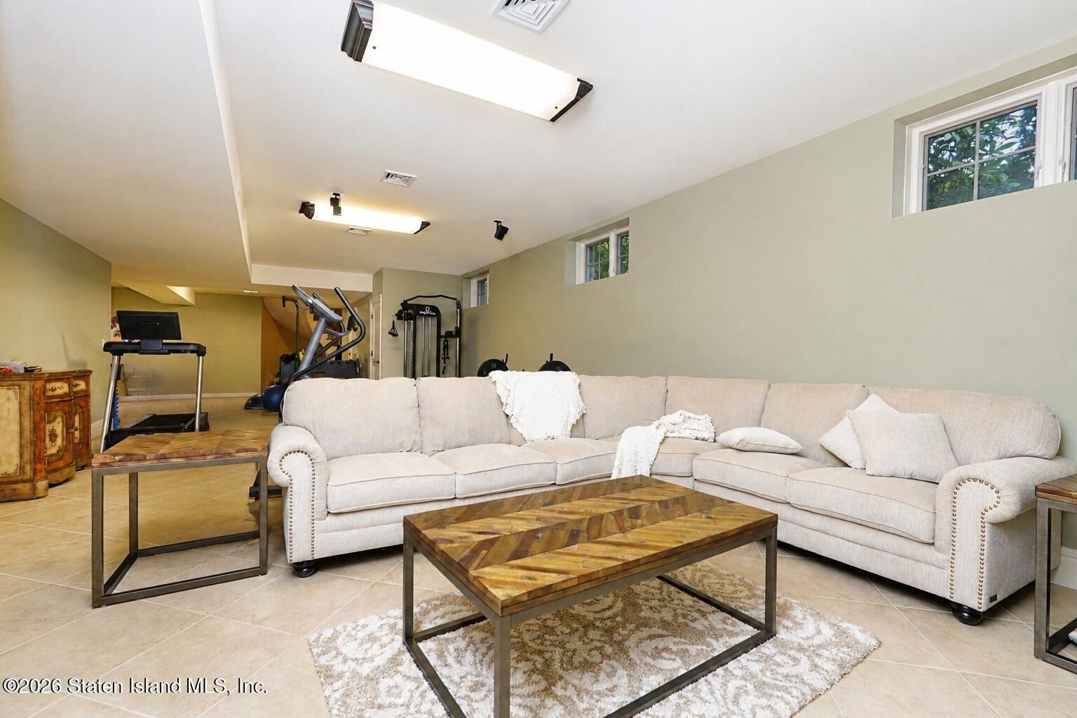 444 Wooddale Avenue, Staten Island, NY, 10301 image 27