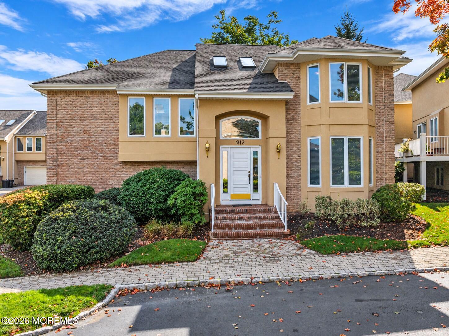 212 Piper\'s Landing Court Image 2