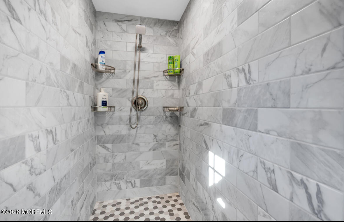 565 Mark Drive DR, Brick, NJ, 08723 image 15