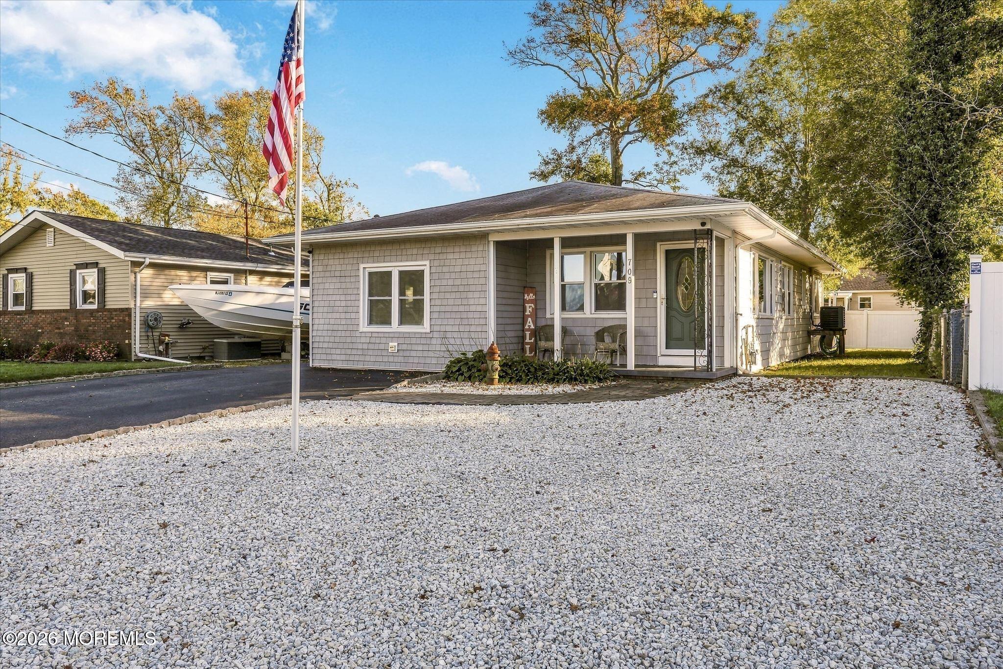 709 Nautilus Boulevard Image 1