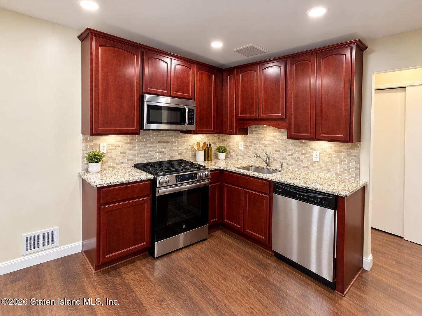 101 N Gannon Avenue Image 3