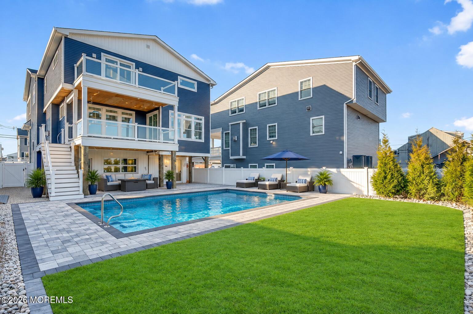 1105 Boulevard Image 5