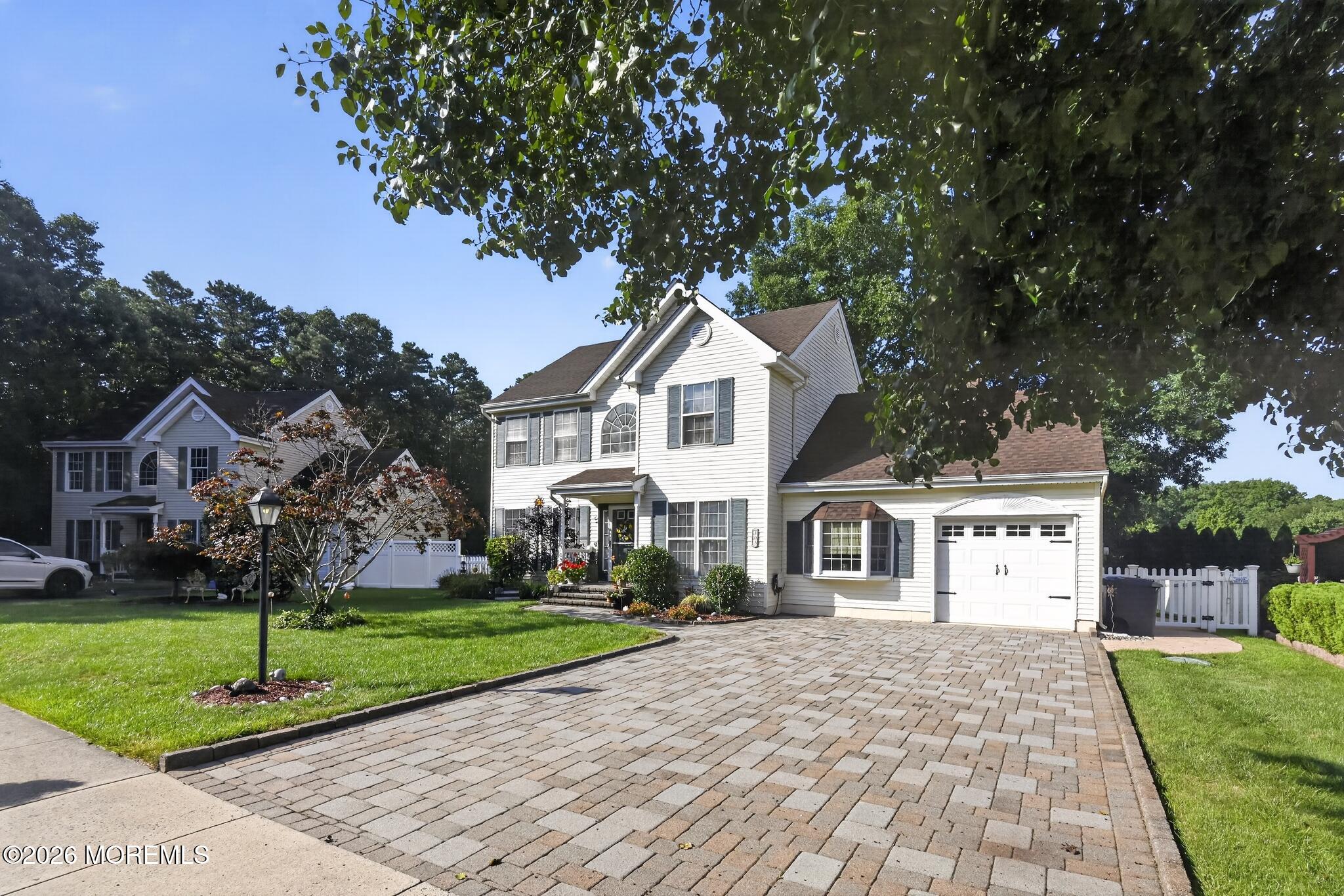 105 Hollow Oak Lane Image 2