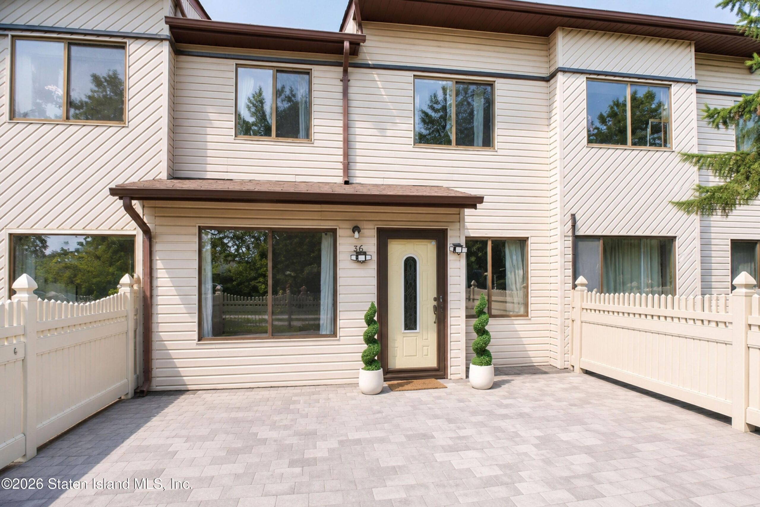 36 Selvin Loop Image 2